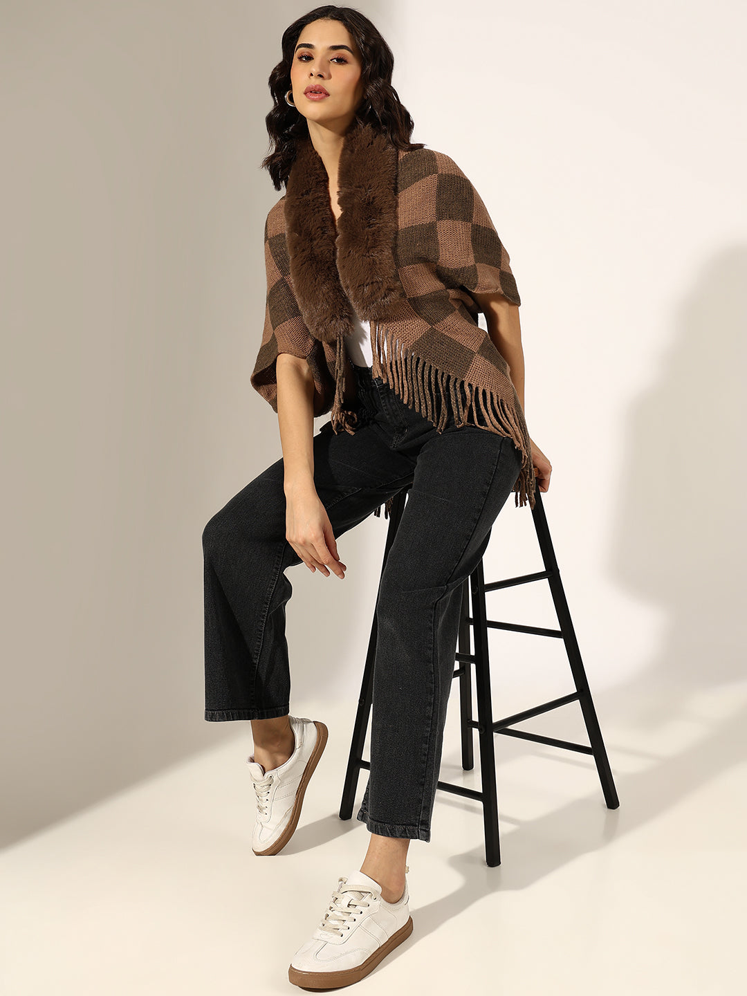 Women's Checked Brown Faux Fur Collar Poncho with Fringed Hem