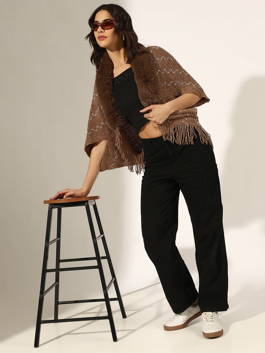 Women's Knitted Brown Faux Fur Collar Poncho with Fringed Hem