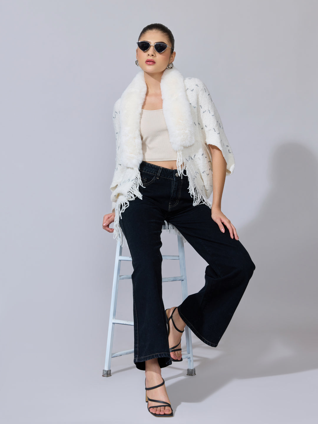 Women's Textured Knit Cream Faux Fur Collar Poncho with Fringe Hem