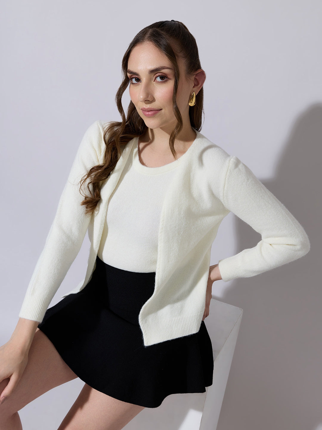 Women's Off White Fitted Sleeveless Top with Shrug