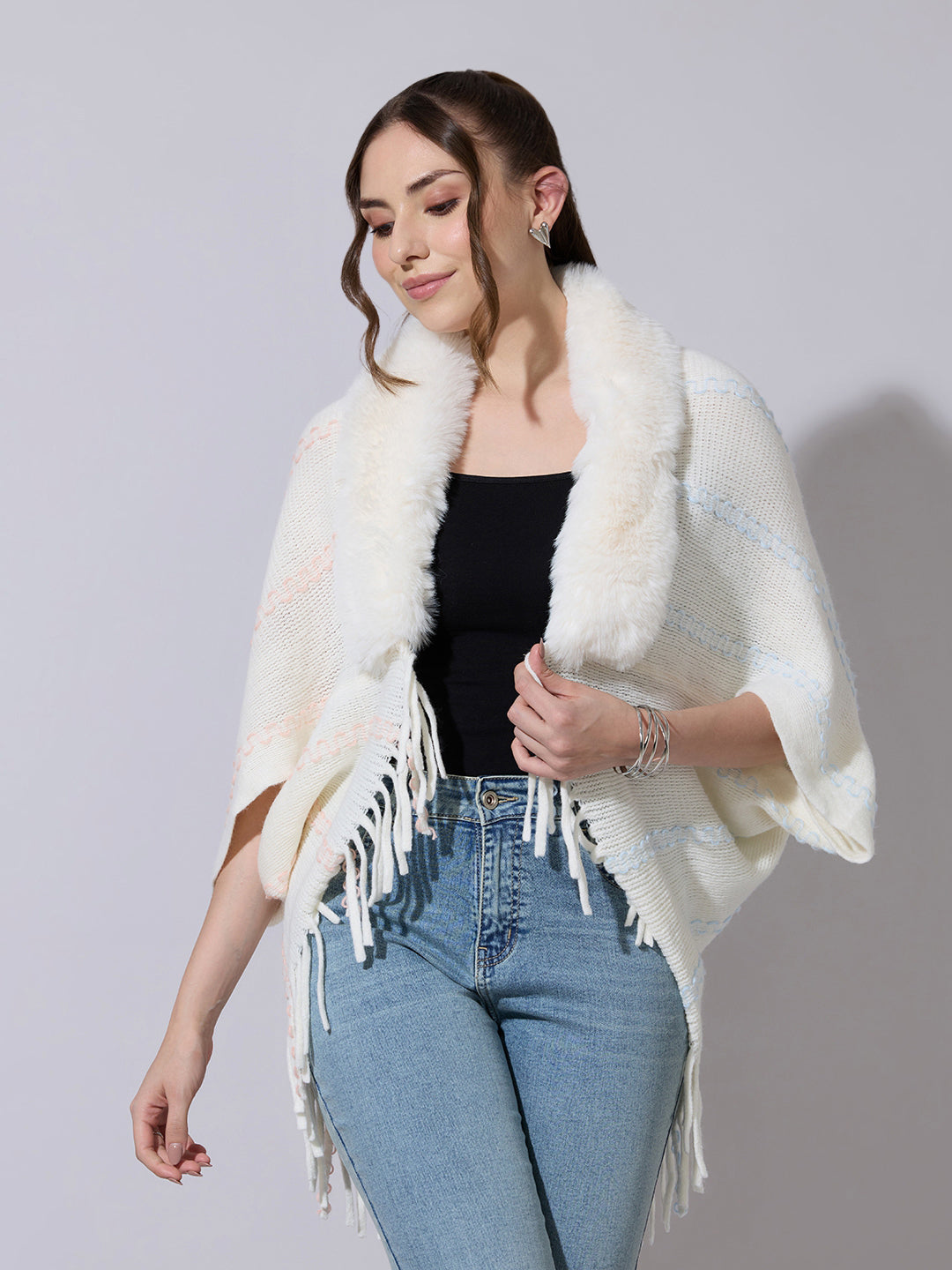Women's Patterned Knit White Poncho with Faux Fur Collar