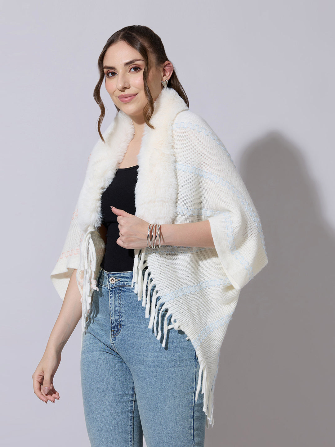 Women's Patterned Knit White Poncho with Faux Fur Collar