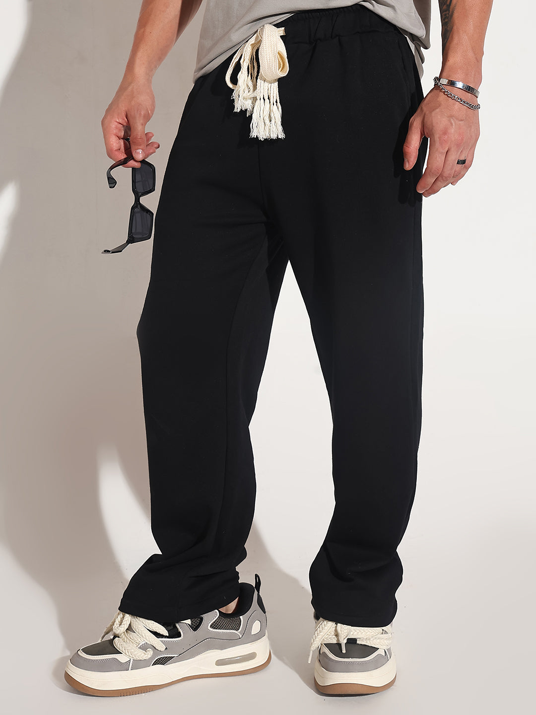 Men's Black Relaxed Fit  Elasticated Waist Drawstring Trousers