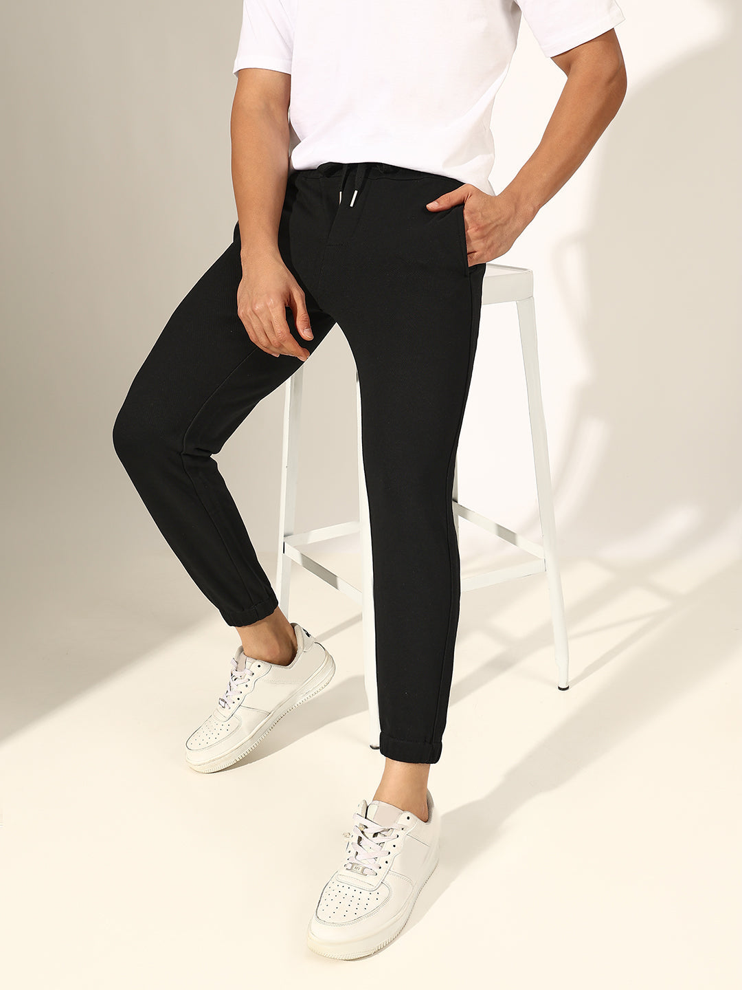 Men's Black Slim-Fit Trouser