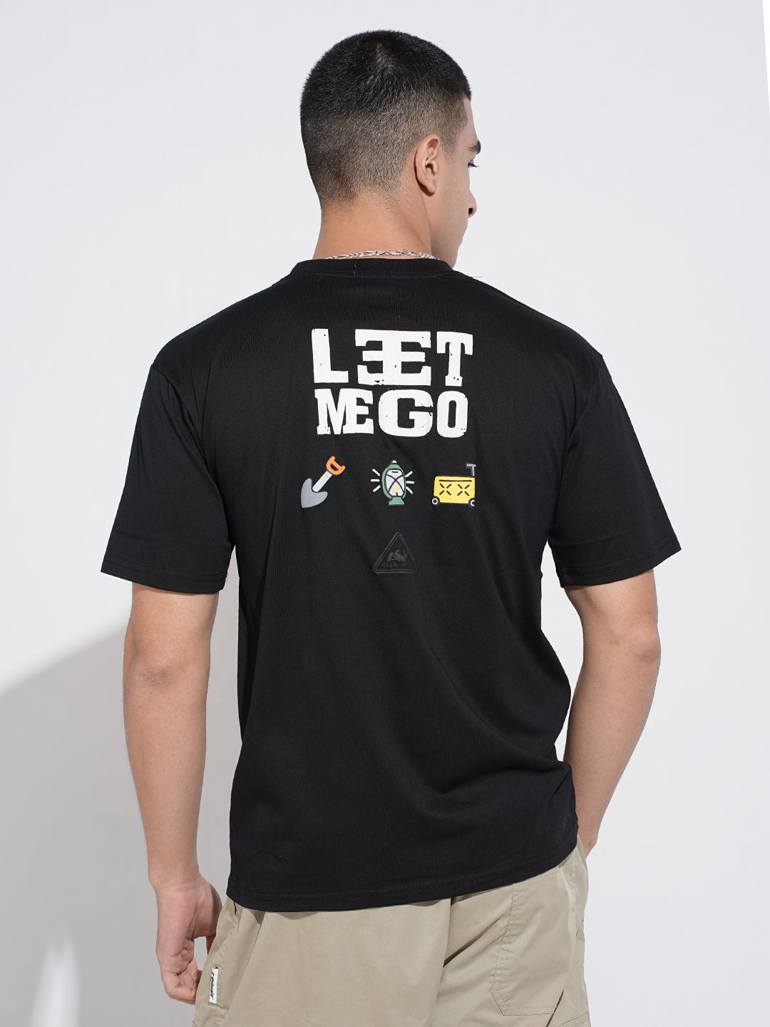 Men's Graphic Print Black Short Sleeves Round Neck Relaxed Fit T-Shirt