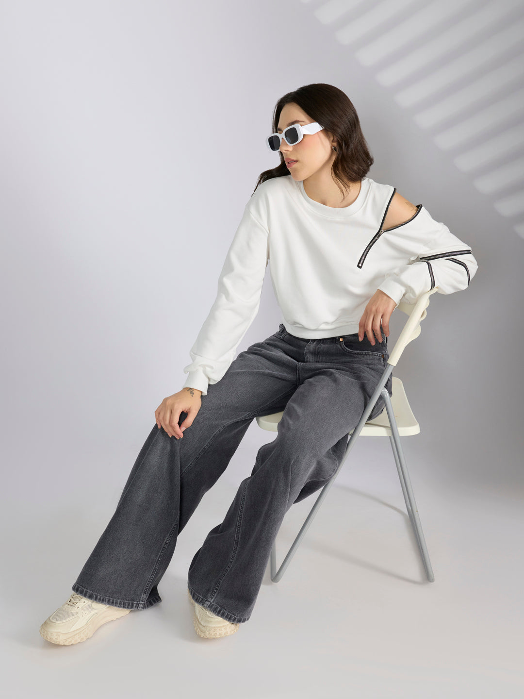 Women's White Oversized Short Top with Black Zipper Detail