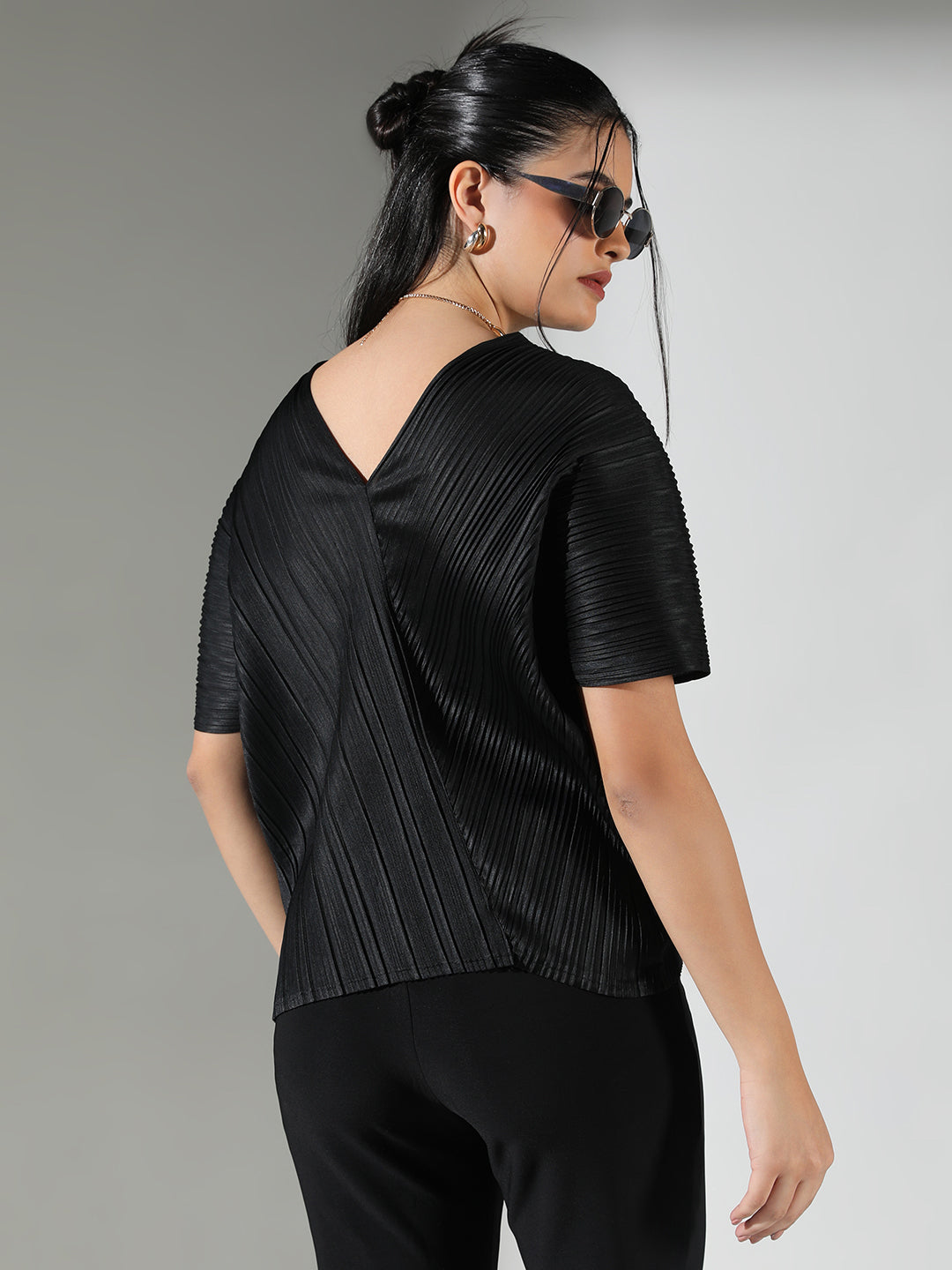 Women Black Solid Top