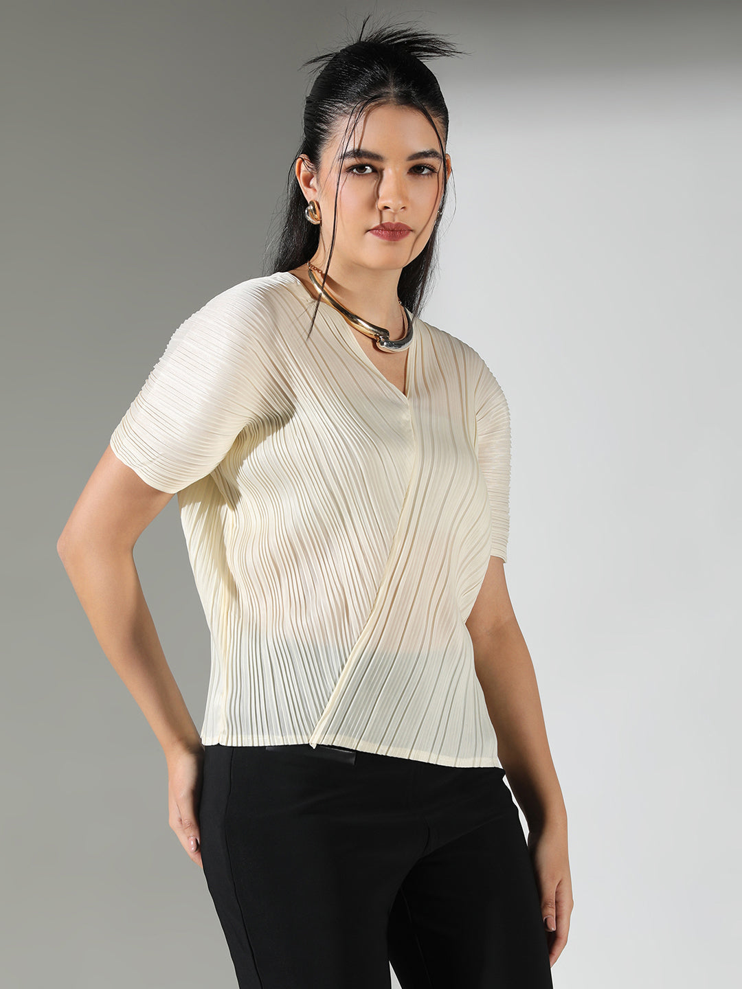 Women Cream Solid Top