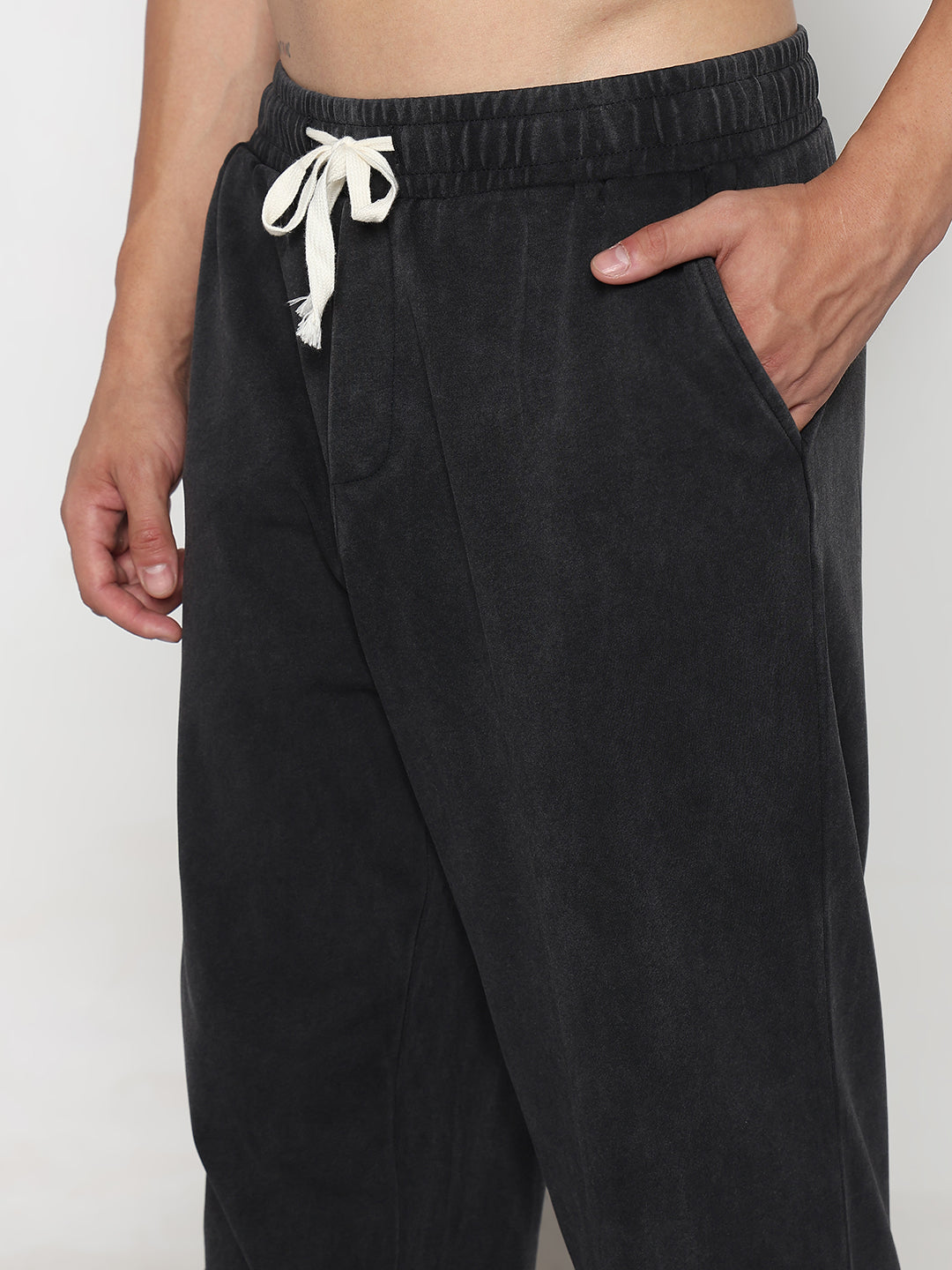 Men's Black Relaxed Fit Trouser