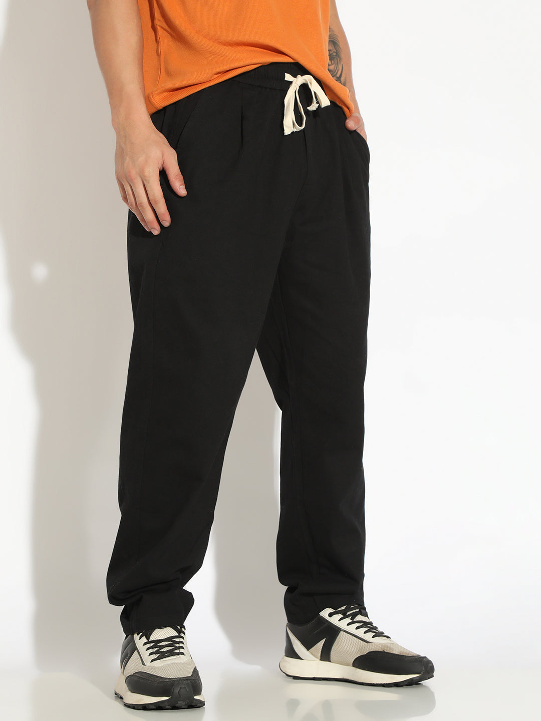 Men's Black Pleated Low Rise Trousers