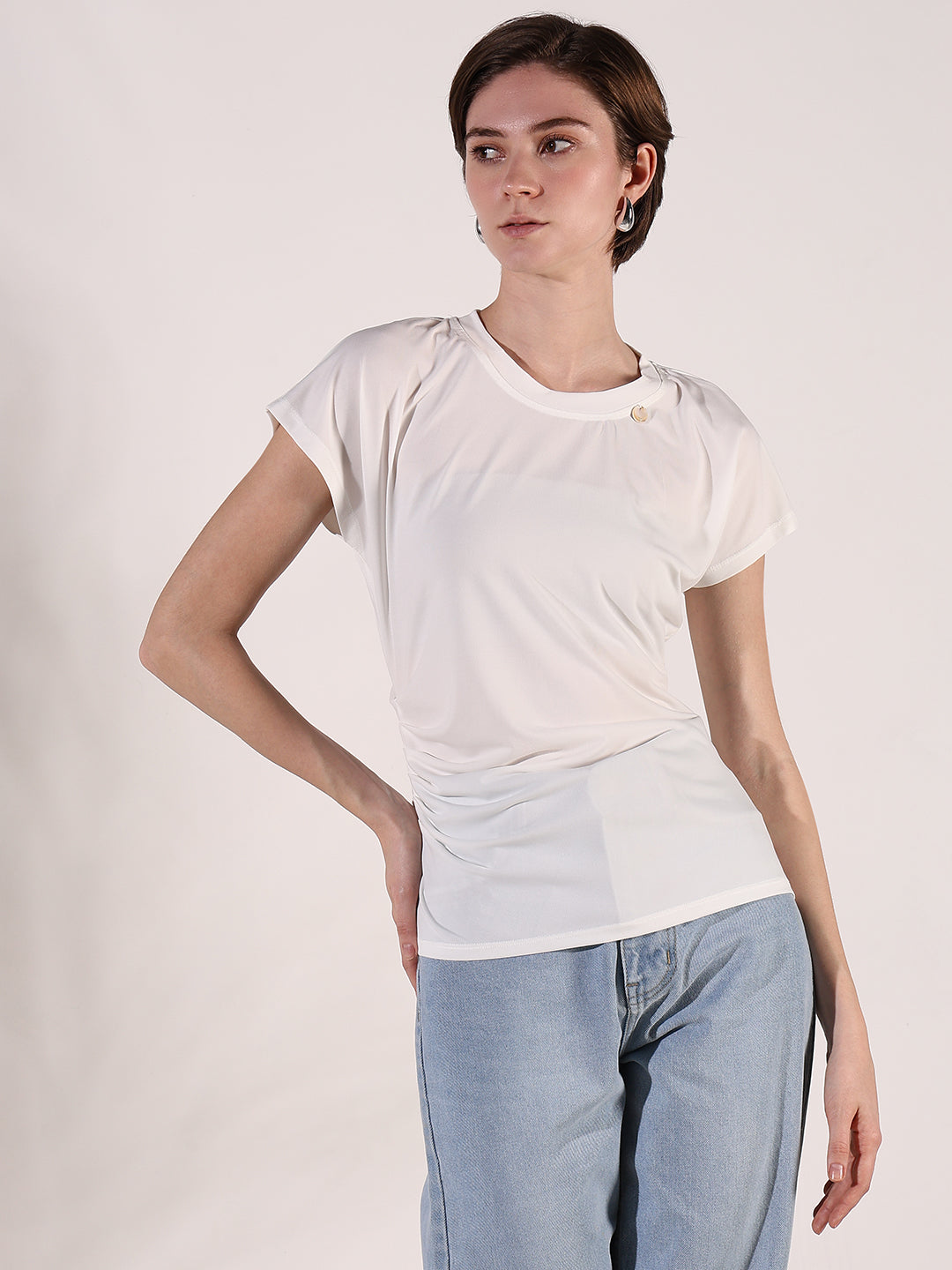 Women White Solid Top