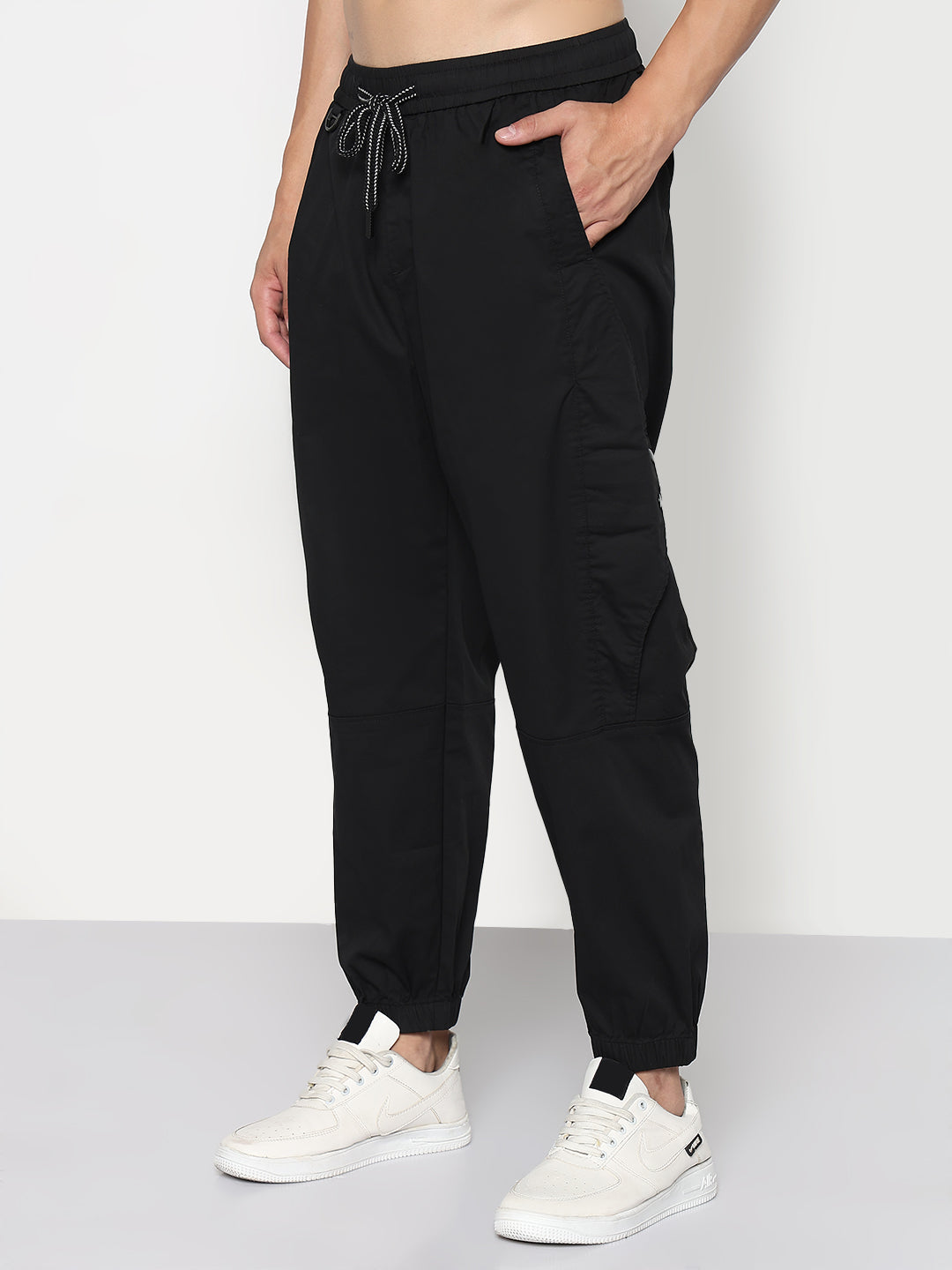 Men's Black Relaxed Fit Cargos