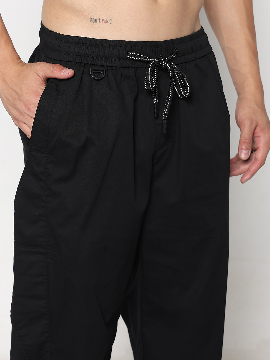 Men's Black Relaxed Fit Cargos