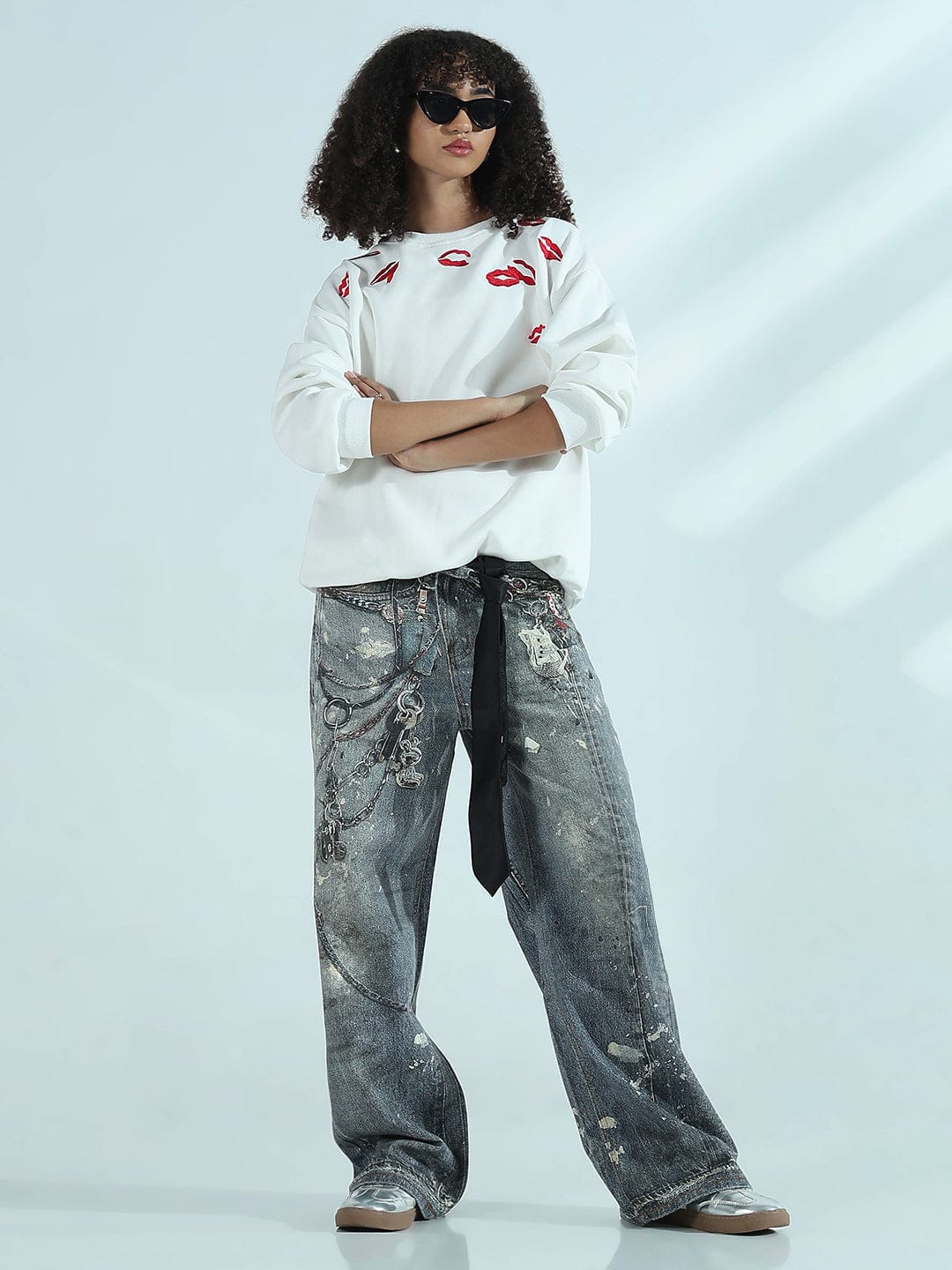 Women's White Oversized Round Neck Sweatshirt with Kiss Marks