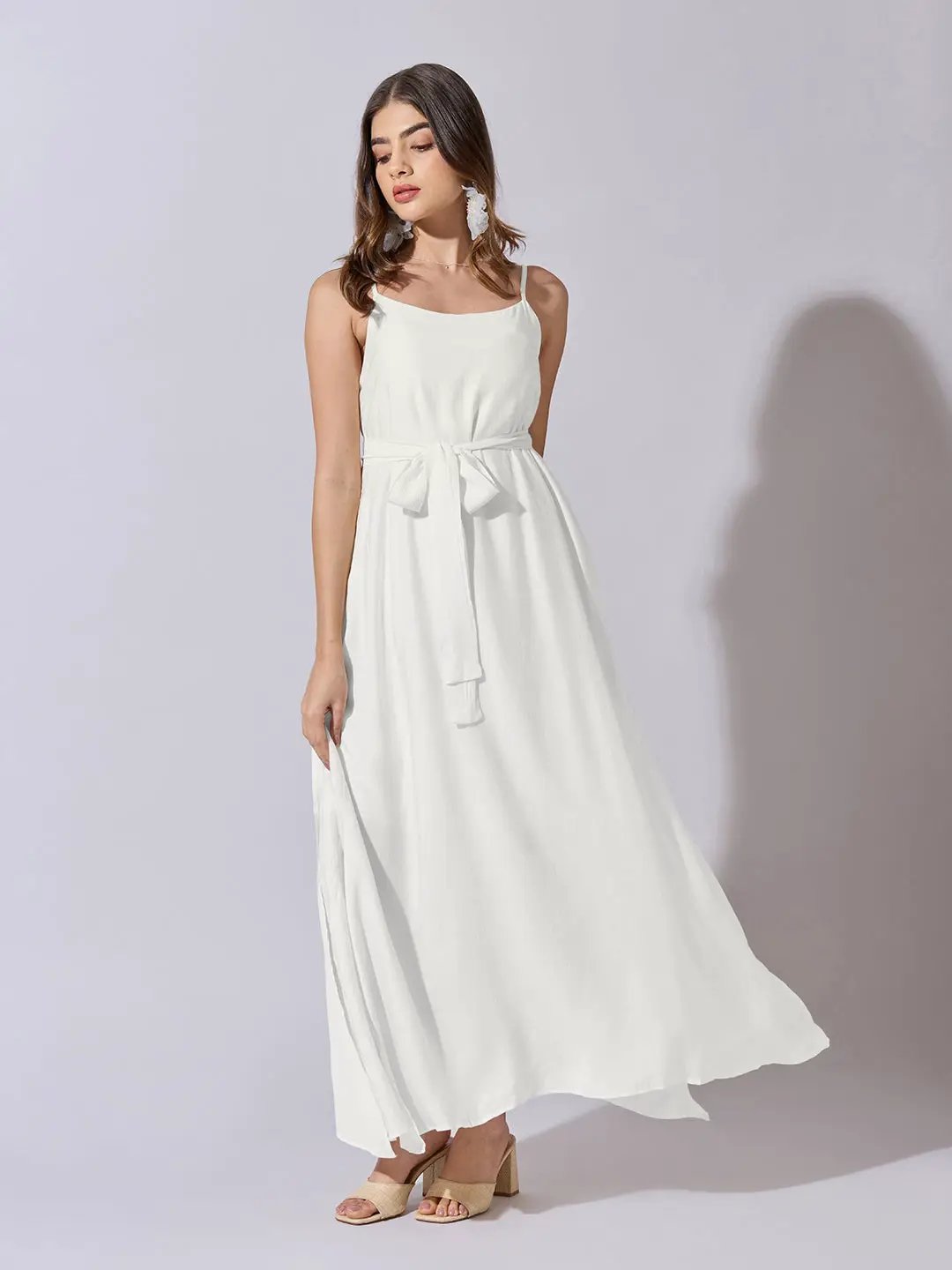 Women's White Sleeveless Maxi Dress with Belt Tie - Uncategorized from SHOWOFFFF
