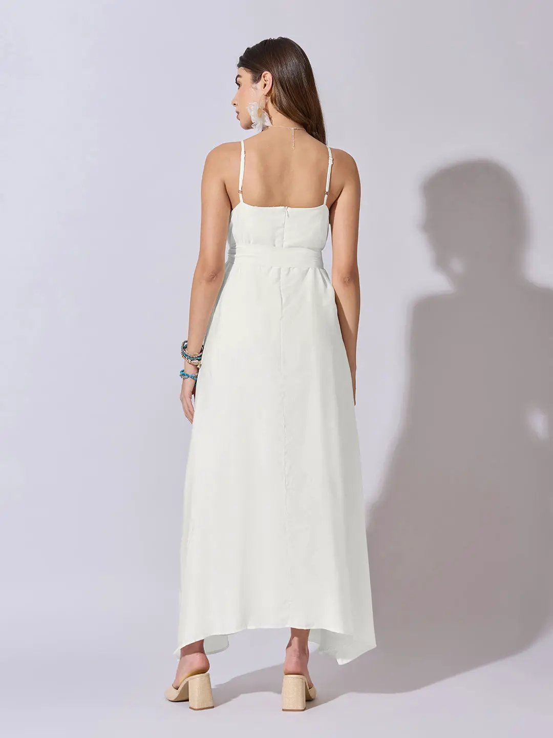Women's White Sleeveless Maxi Dress with Belt Tie - Uncategorized from SHOWOFFFF