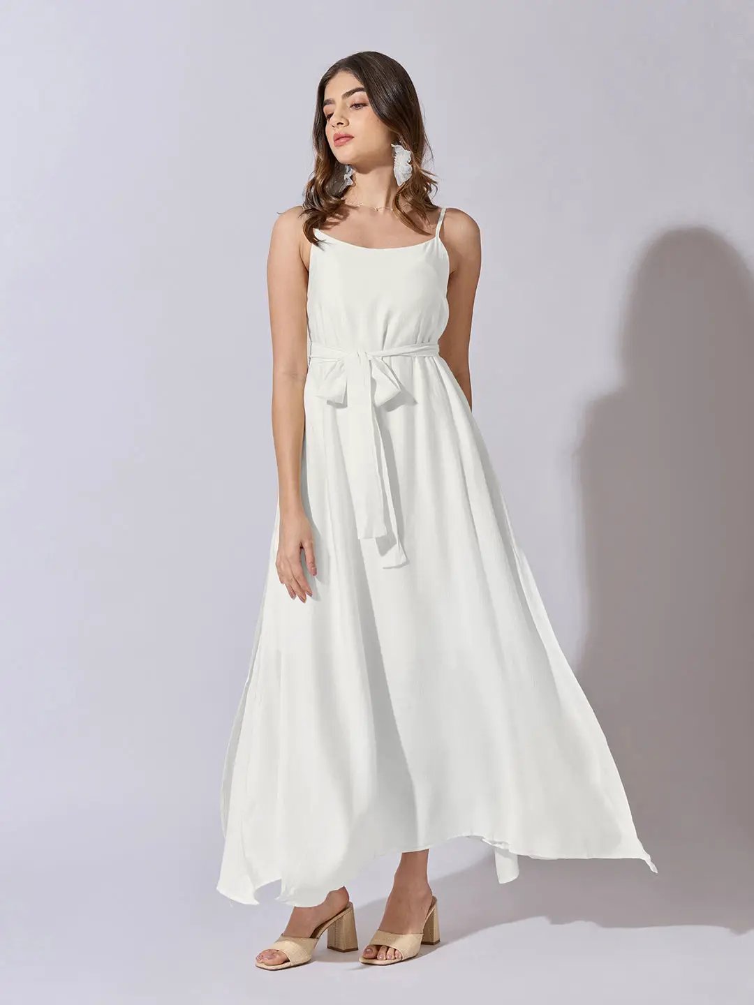 Women's White Sleeveless Maxi Dress with Belt Tie - Uncategorized from SHOWOFFFF