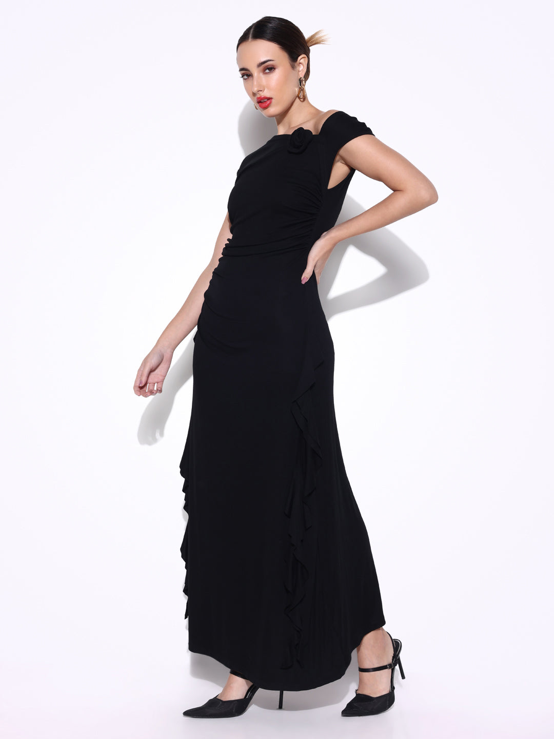 Women Solid Black Sheath Dress