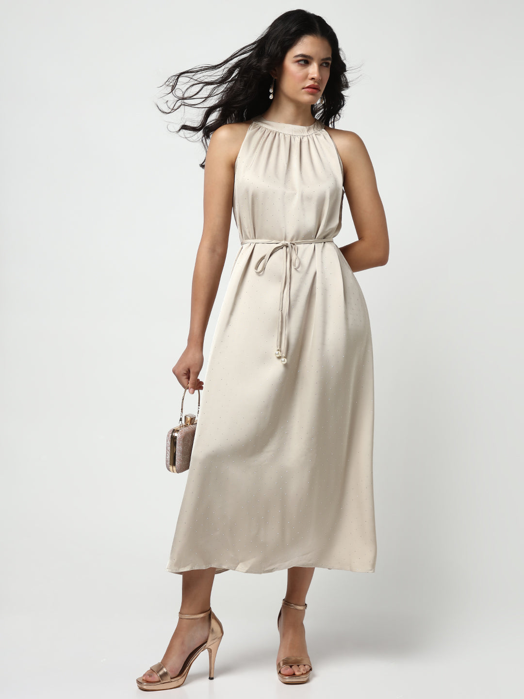 Women White Solid Sheath Dress