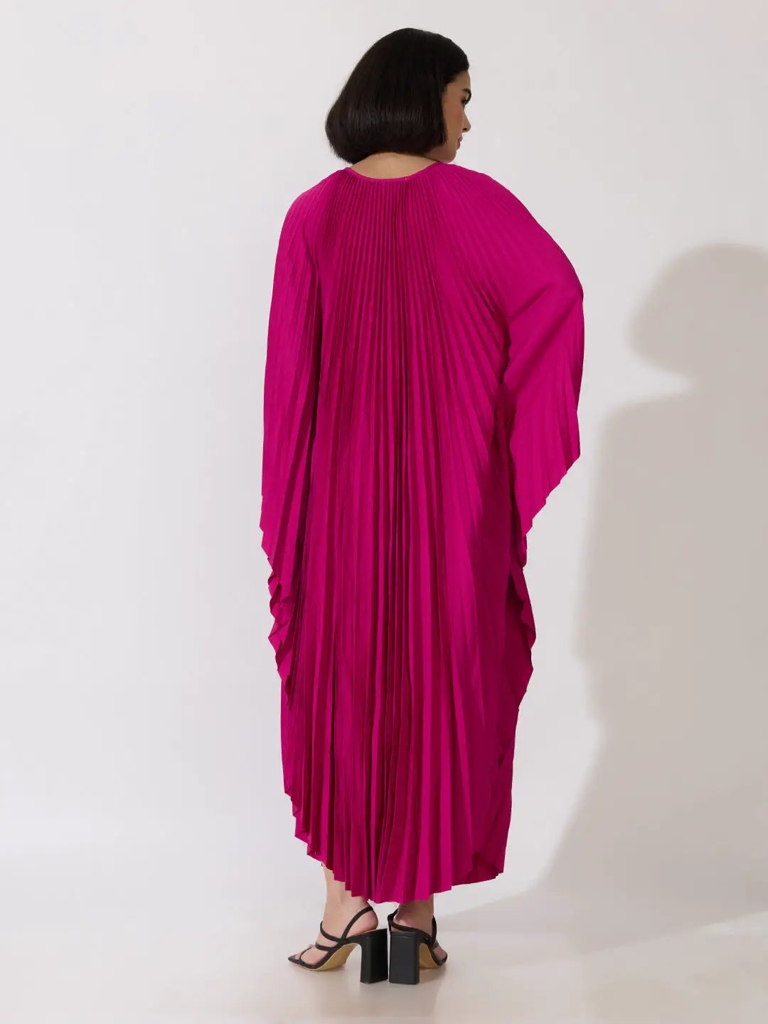 Women's Pleated White Butterfly Sleeves Kaftan Maxi Dress