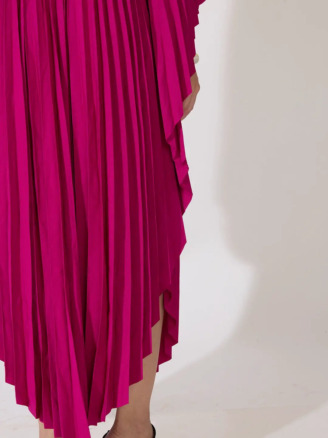 Women's Pleated White Butterfly Sleeves Kaftan Maxi Dress