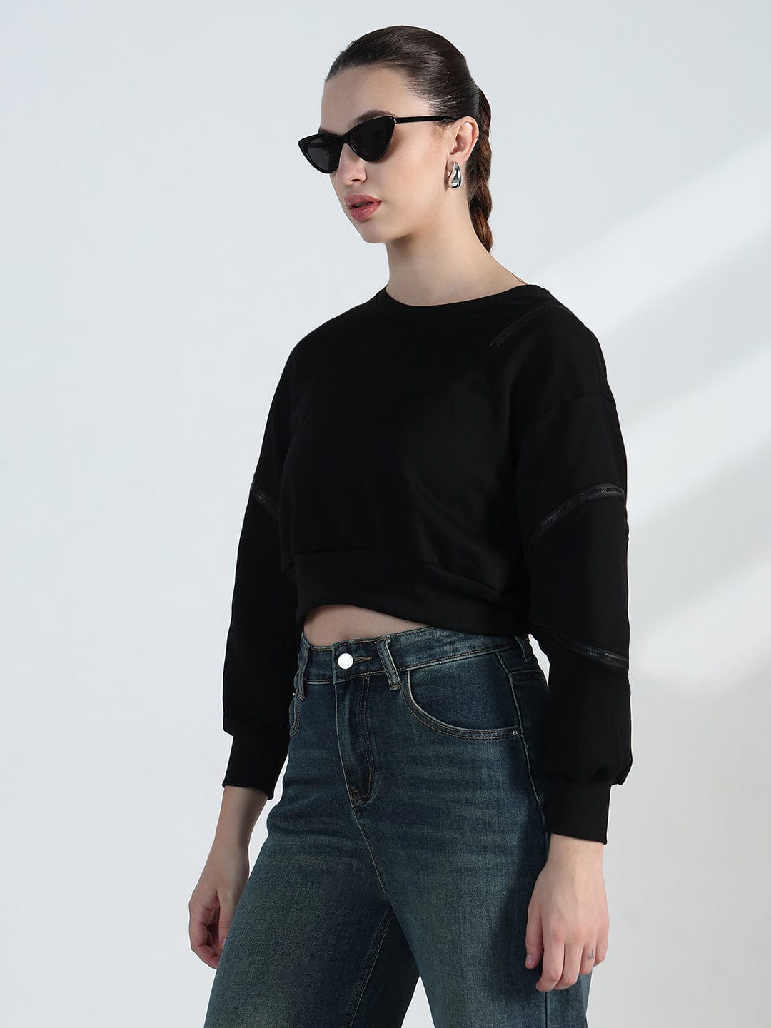 Women's Black Oversized Sweatshirt with Zipper Detail