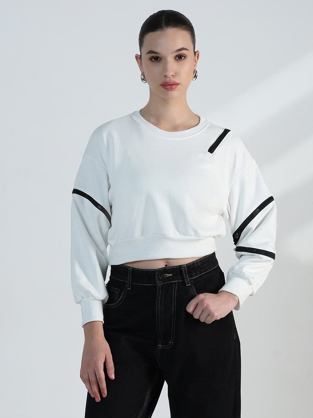 Women's White Oversized Sweatshirt with Zipper Detail