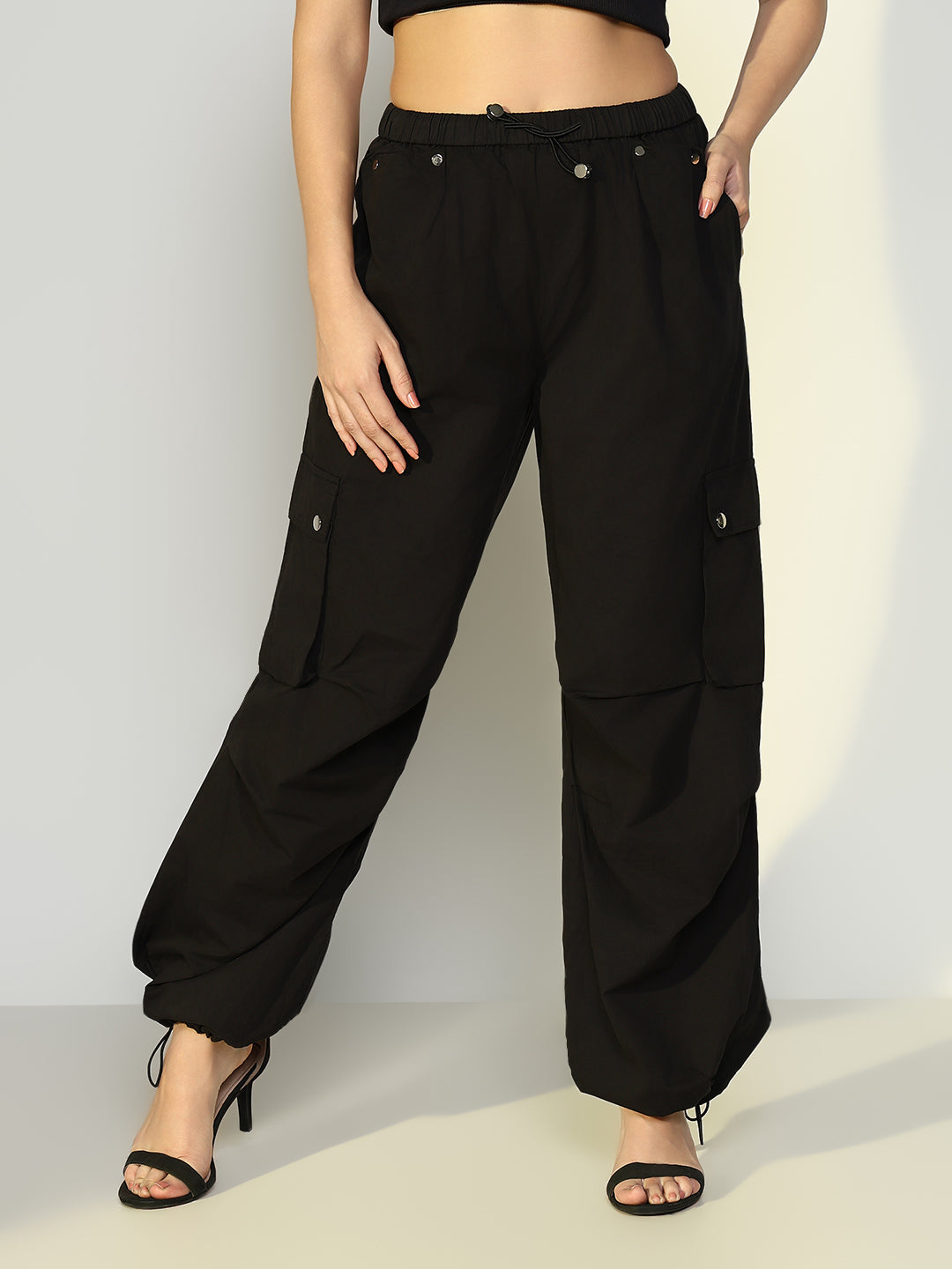 Women Solid Black Parachute Trouser