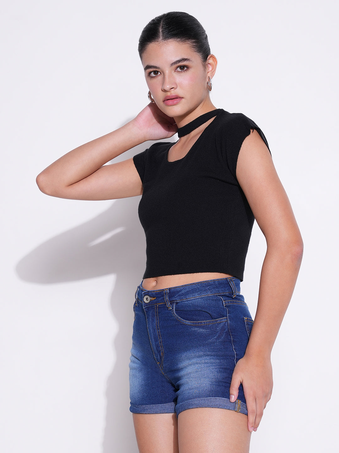 Women Black Solid Crop Top