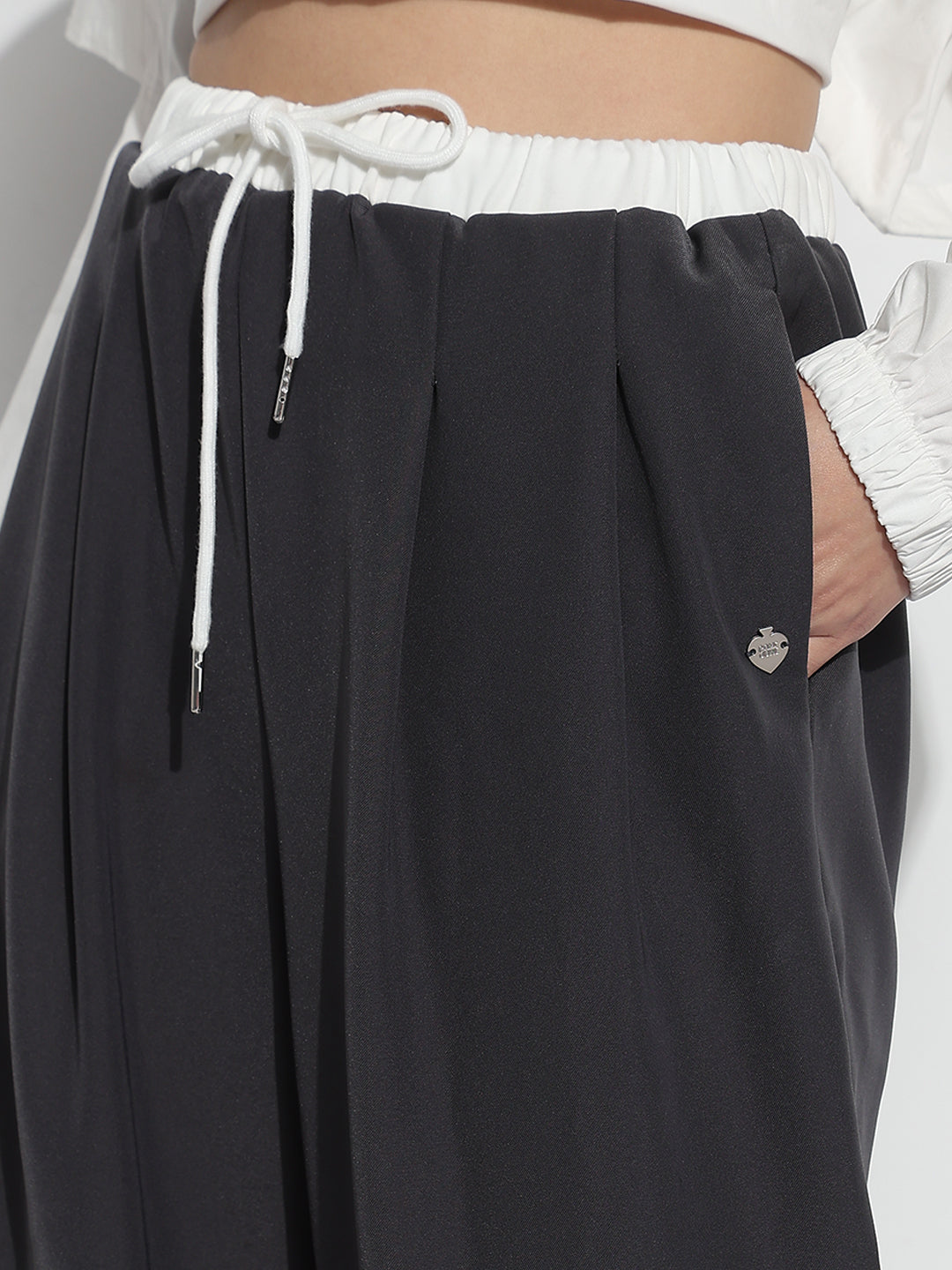 Women's Grey Pleated Relaxed Fit Trousers with Contrast Drawstring Waistband