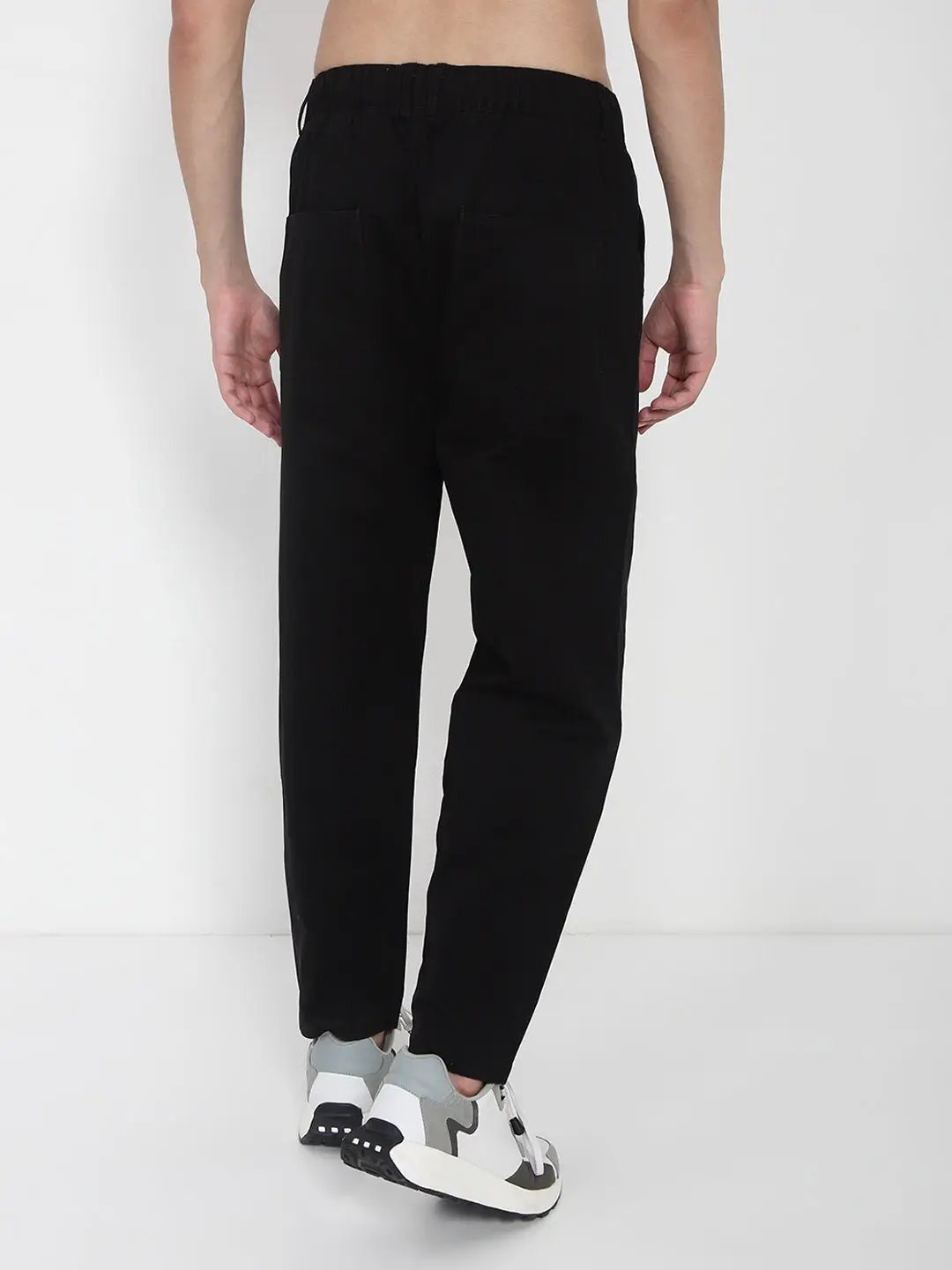 Men's Cotton Black Relaxed Fit Korean Trousers - Uncategorized from SHOWOFFFF