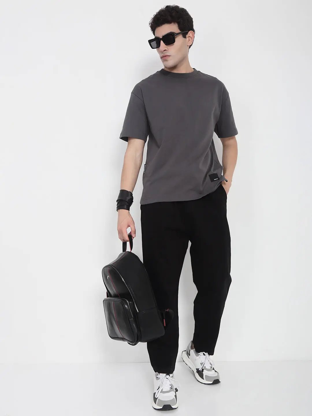 Men's Cotton Black Relaxed Fit Korean Trousers - Uncategorized from SHOWOFFFF