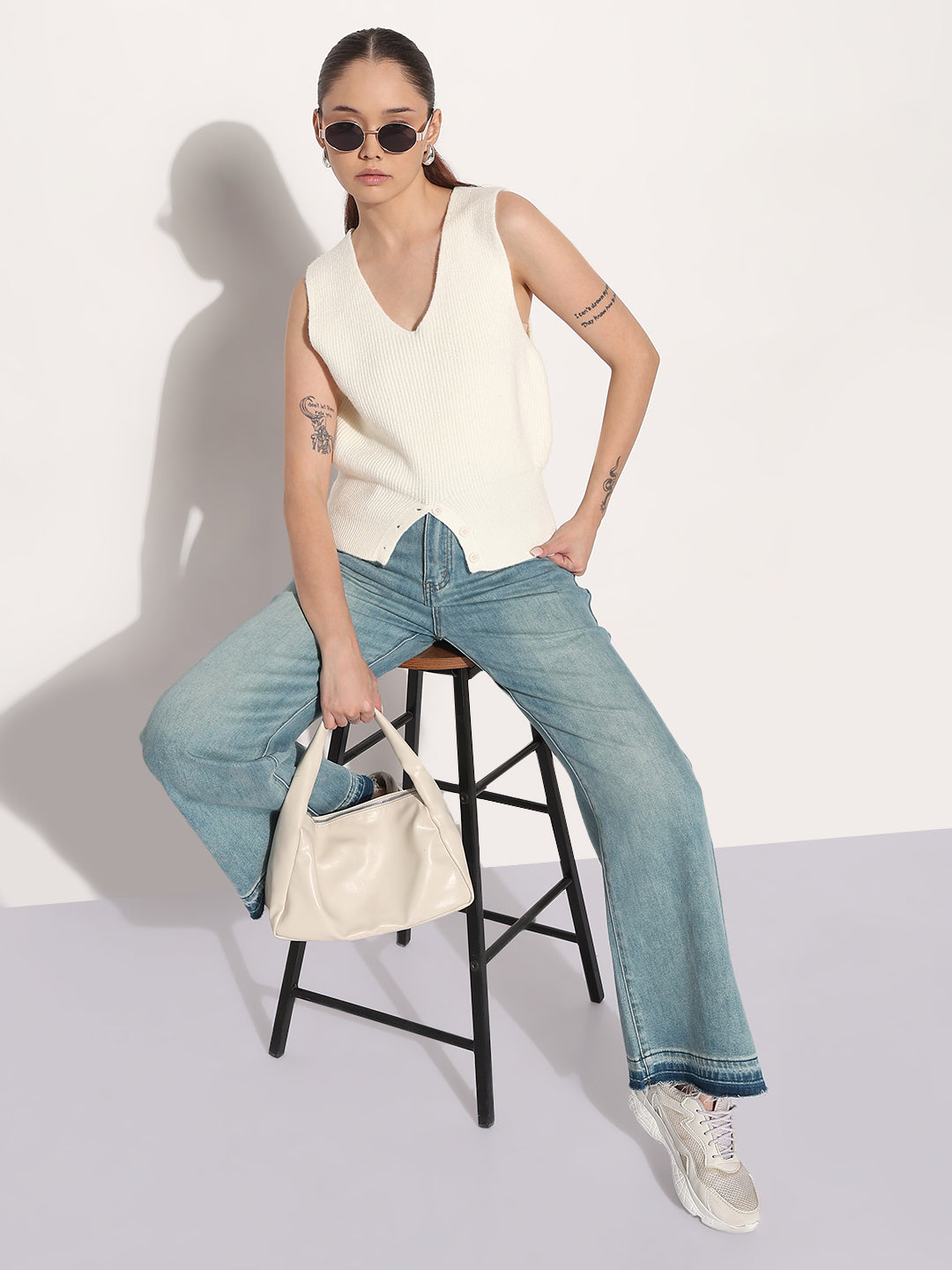 Women's Ribbed Off White V-Neck Sleeveless Knitted Vest Top