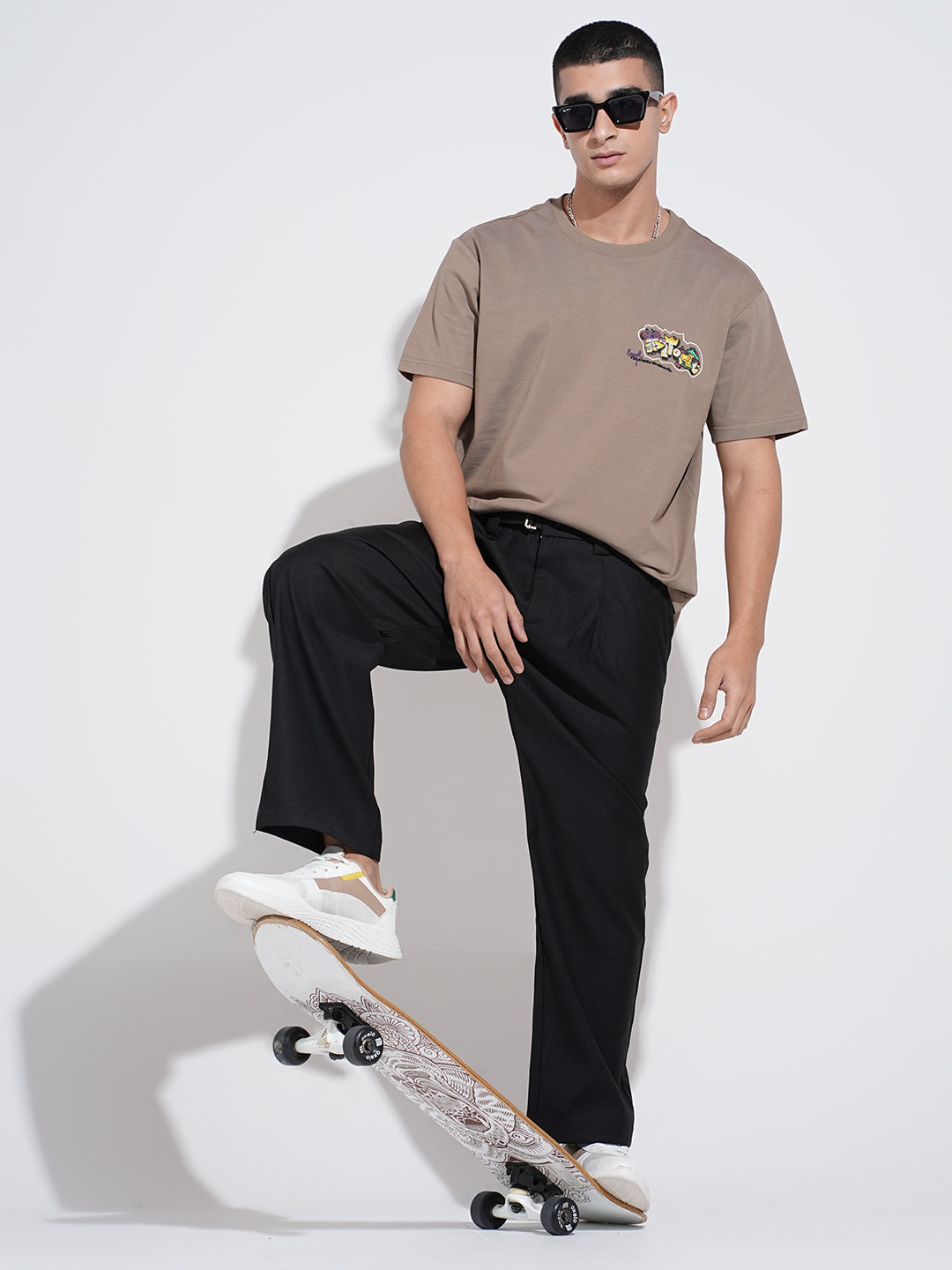 Men's Black Regular Fit Trousers with Adjustable Belt