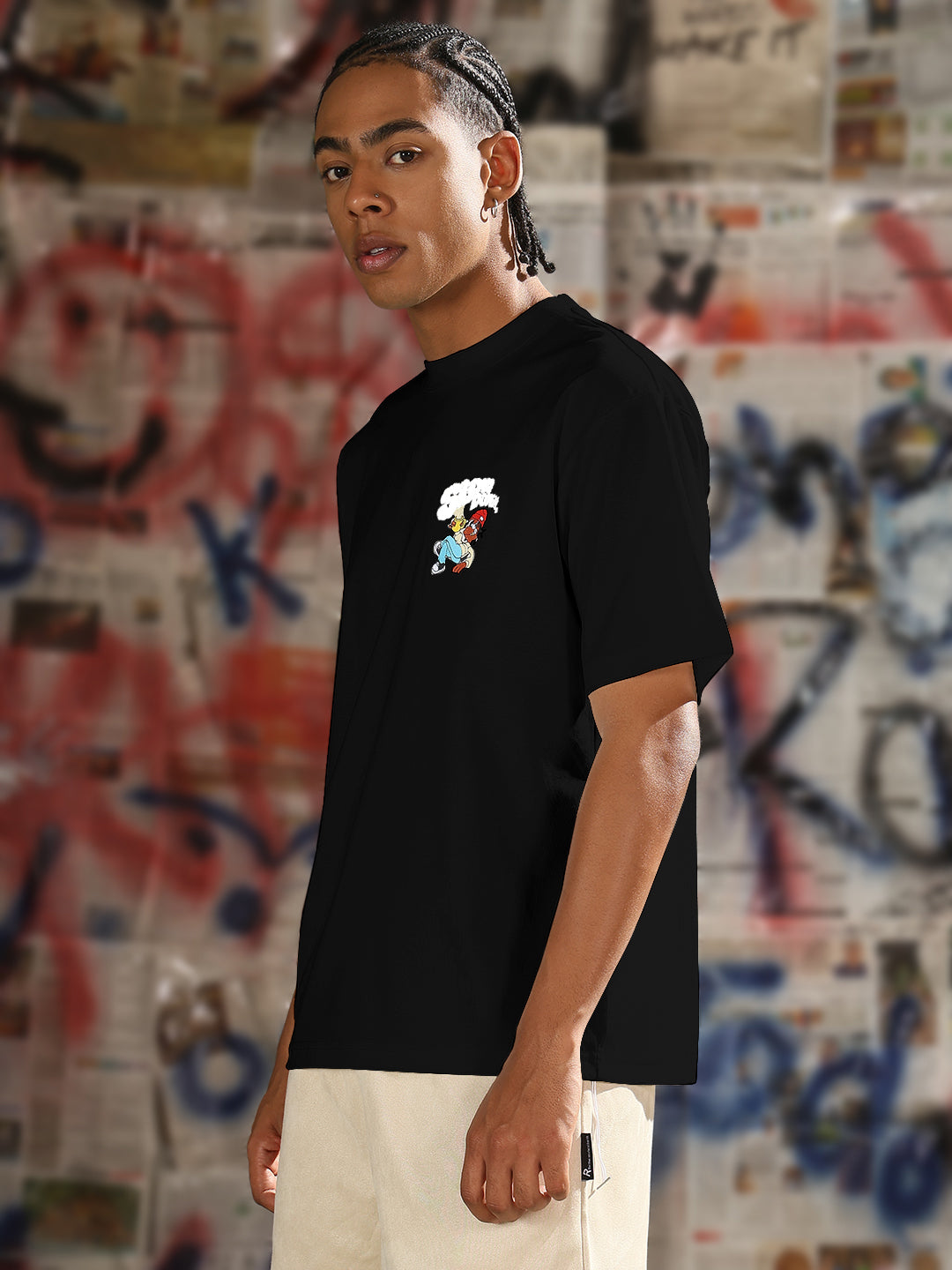 Men's Printed Black Regular Fit T-Shirt