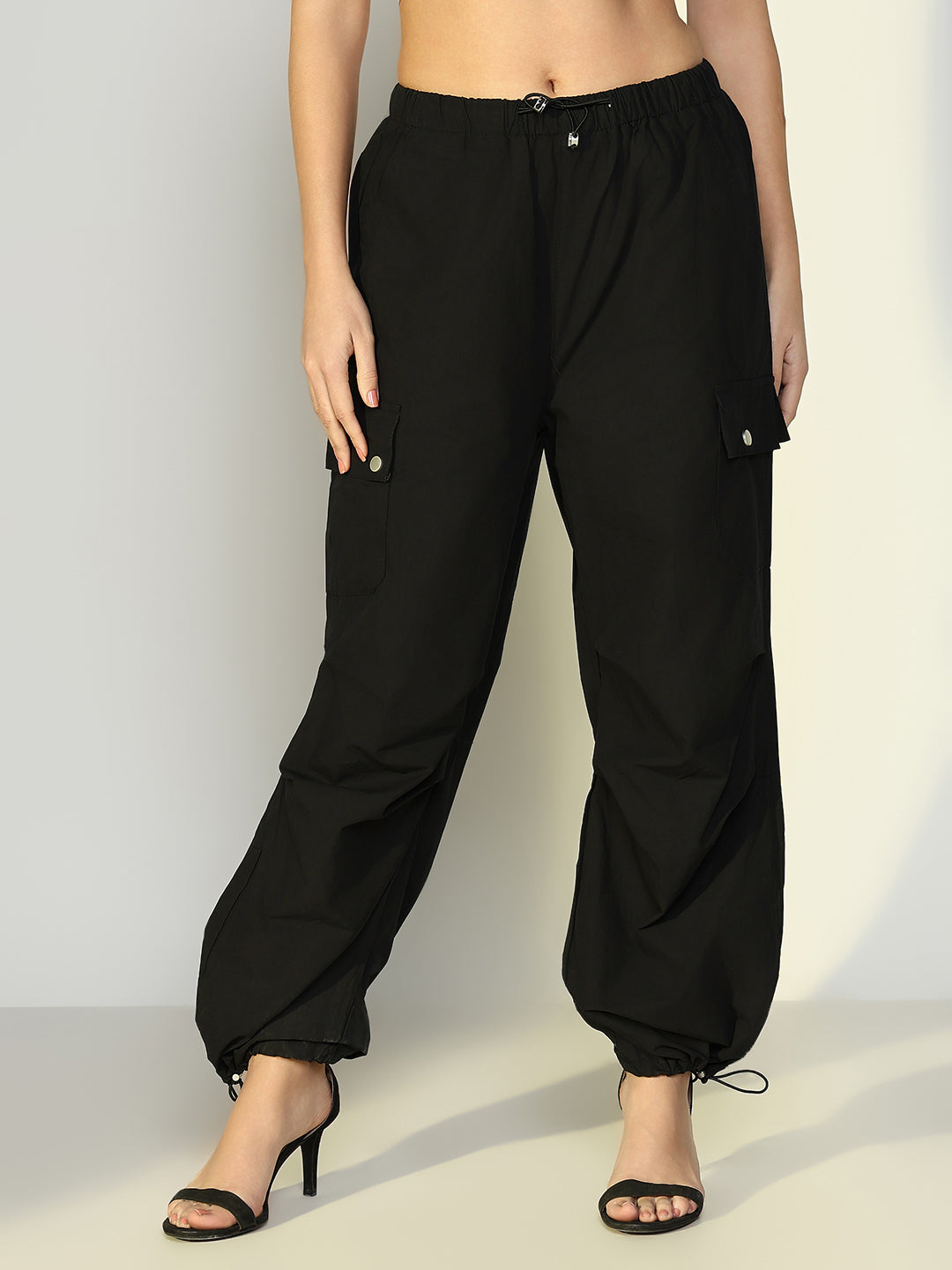 Women Solid Black Parachute Trouser