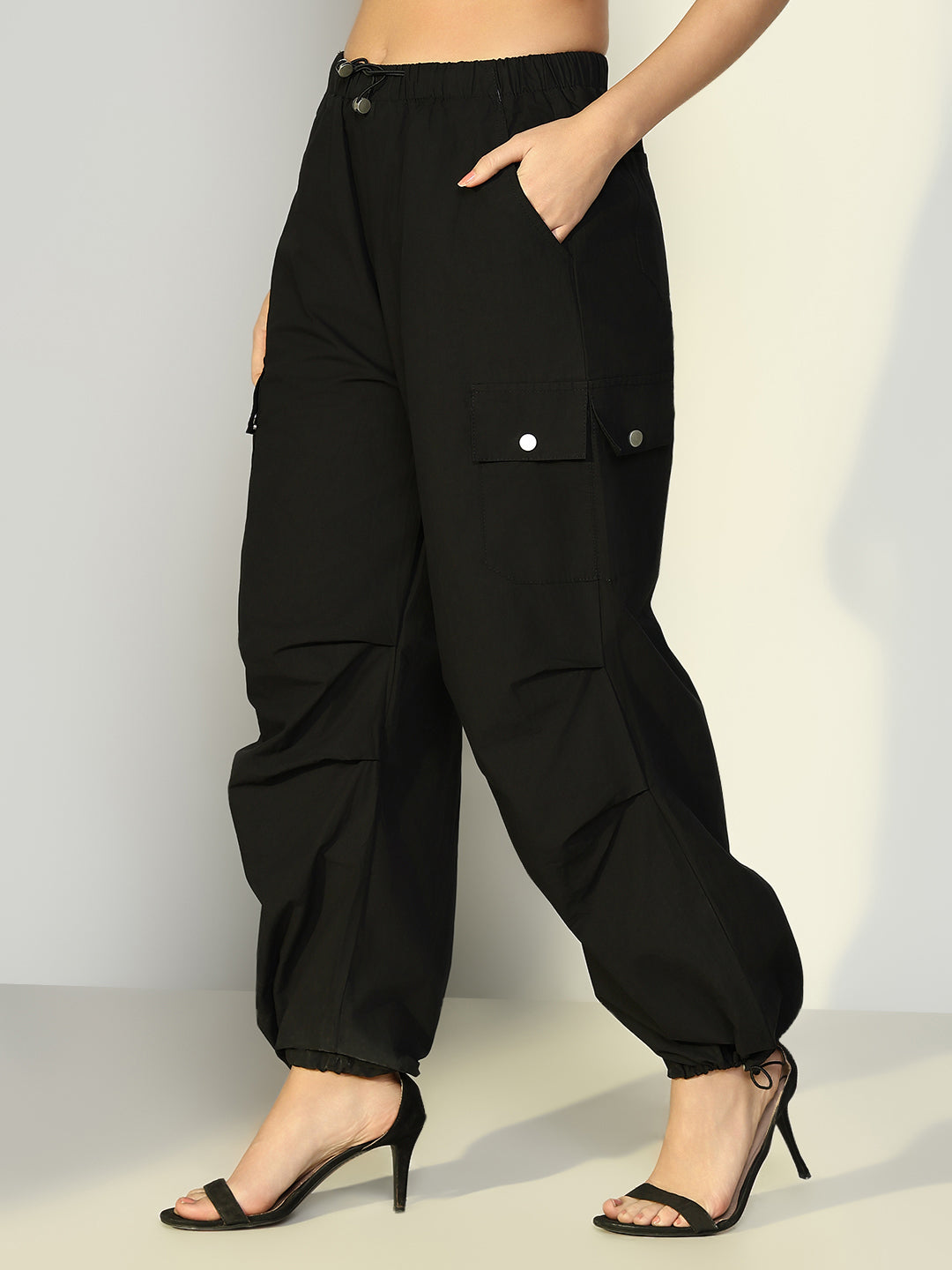 Women Solid Black Parachute Trouser