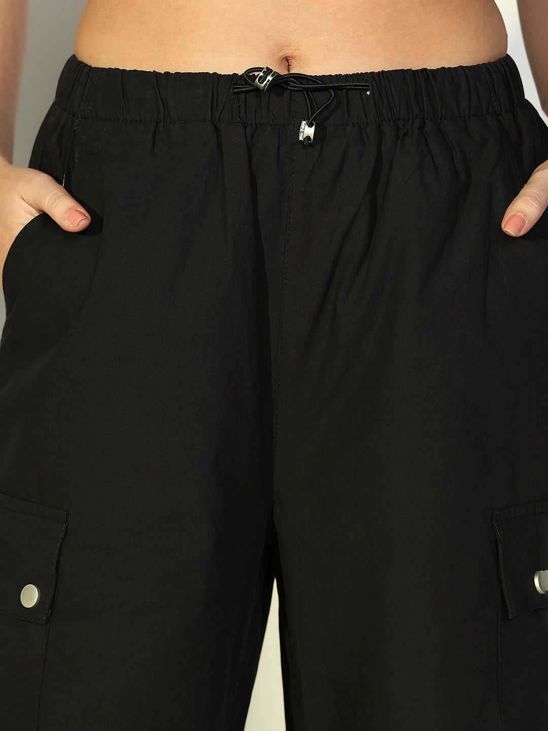 Women Solid Black Parachute Trouser