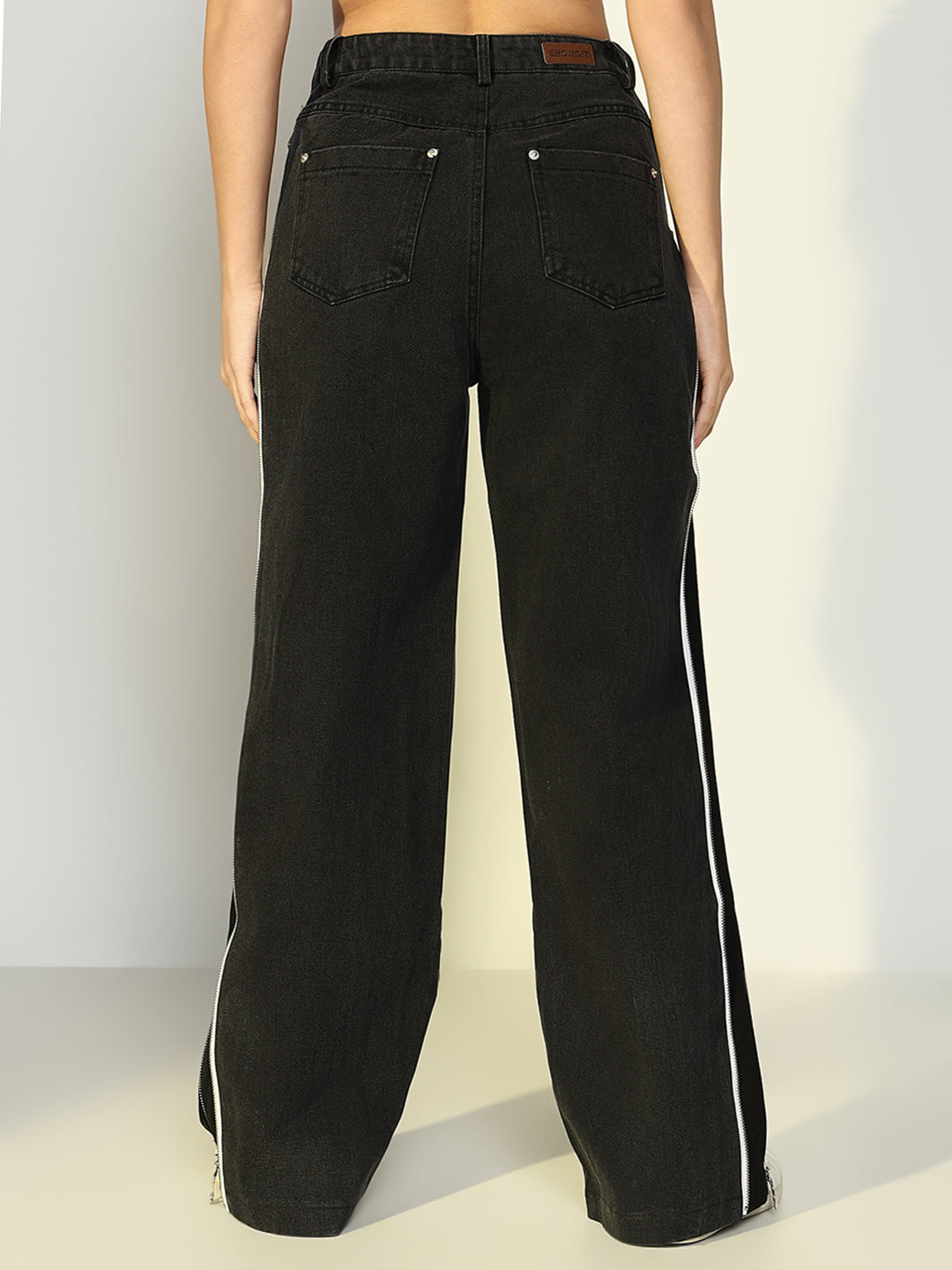 Women Solid Black Wide Leg Jeans