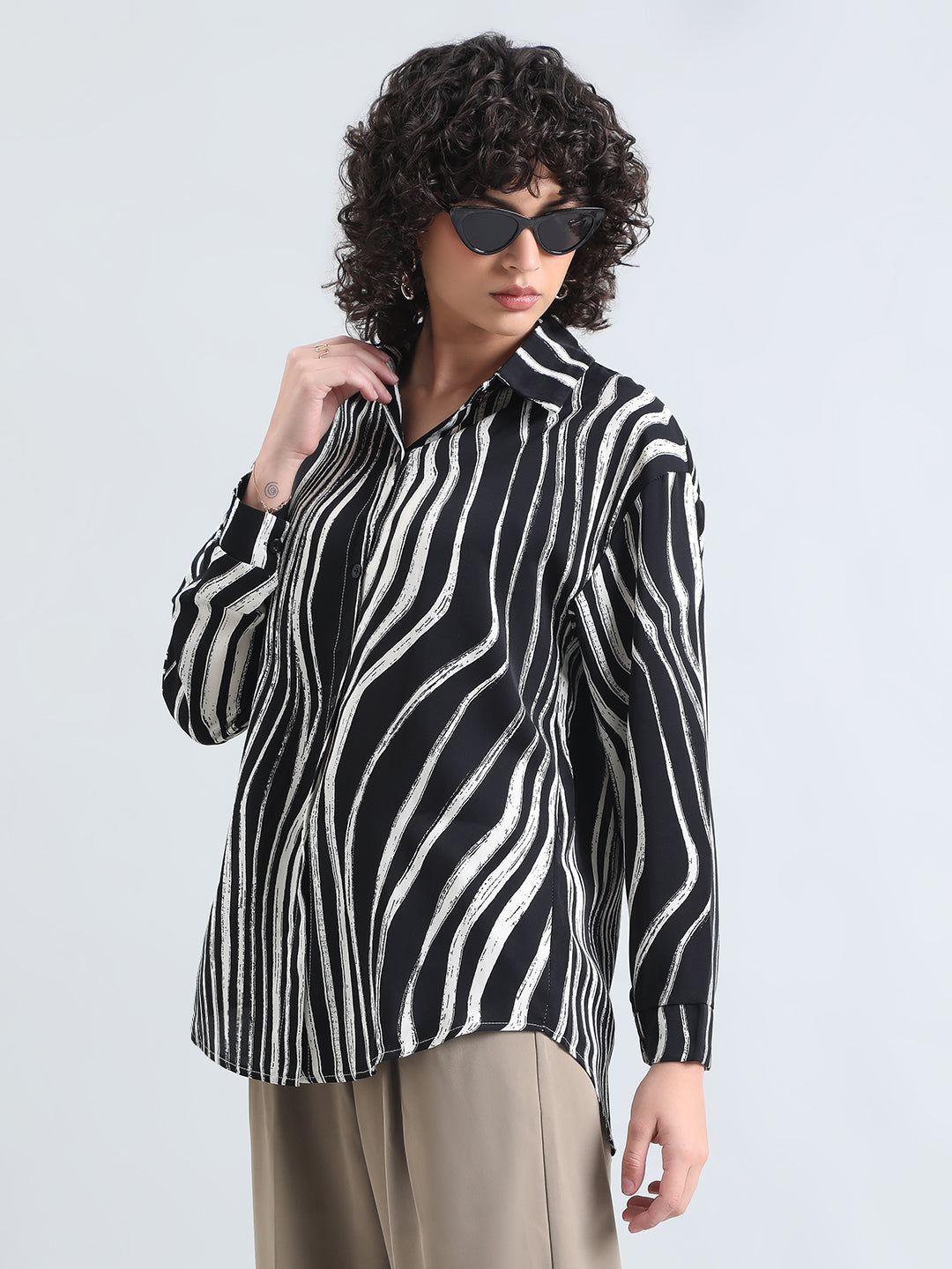 Women's Abstract Print Black & White Long Sleeve Shirt