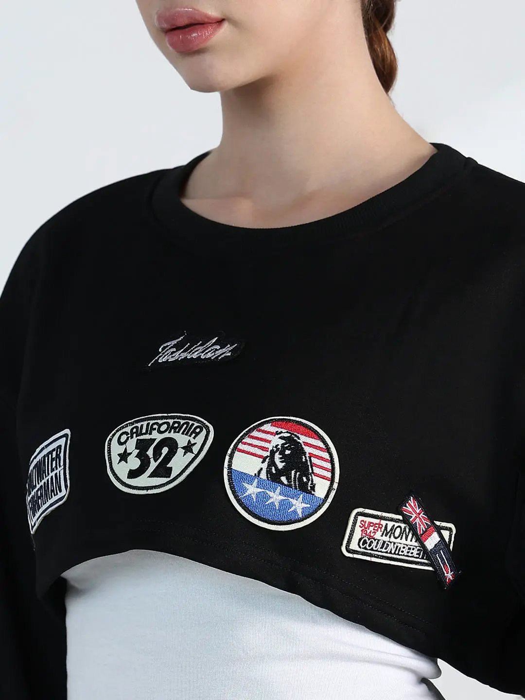 Women's Graphic Black Patch Crop Sweatshirt - Uncategorized from SHOWOFFFF