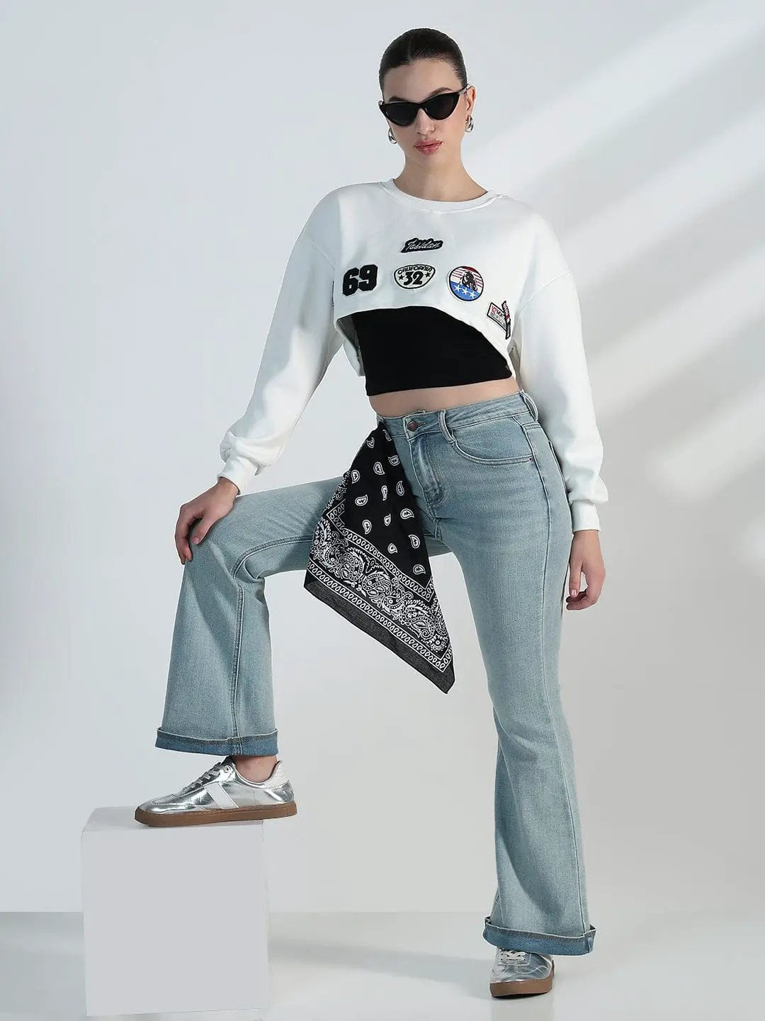 Women's Graphic White Patch Crop Sweatshirt - Uncategorized from SHOWOFFFF