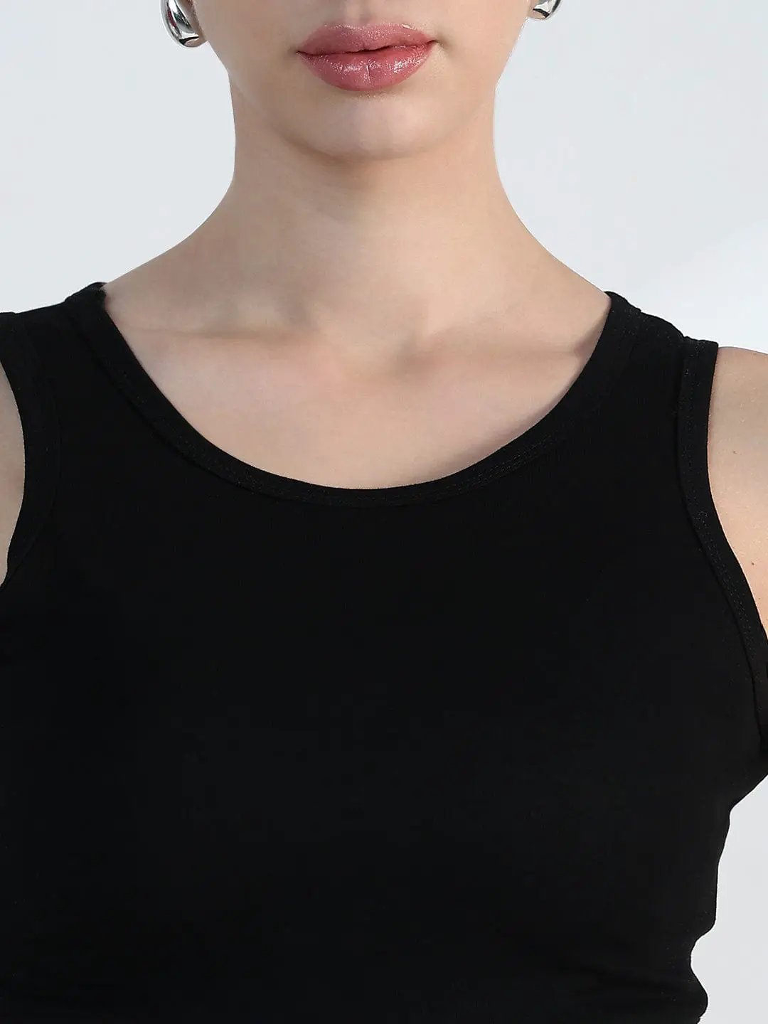 Women's Graphic White Patch Crop Sweatshirt - Uncategorized from SHOWOFFFF