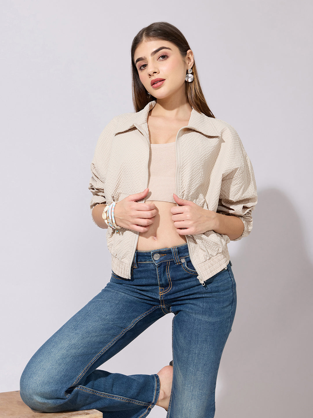 Women's Textured Beige Zip-Up Jacket with Shirt Collar