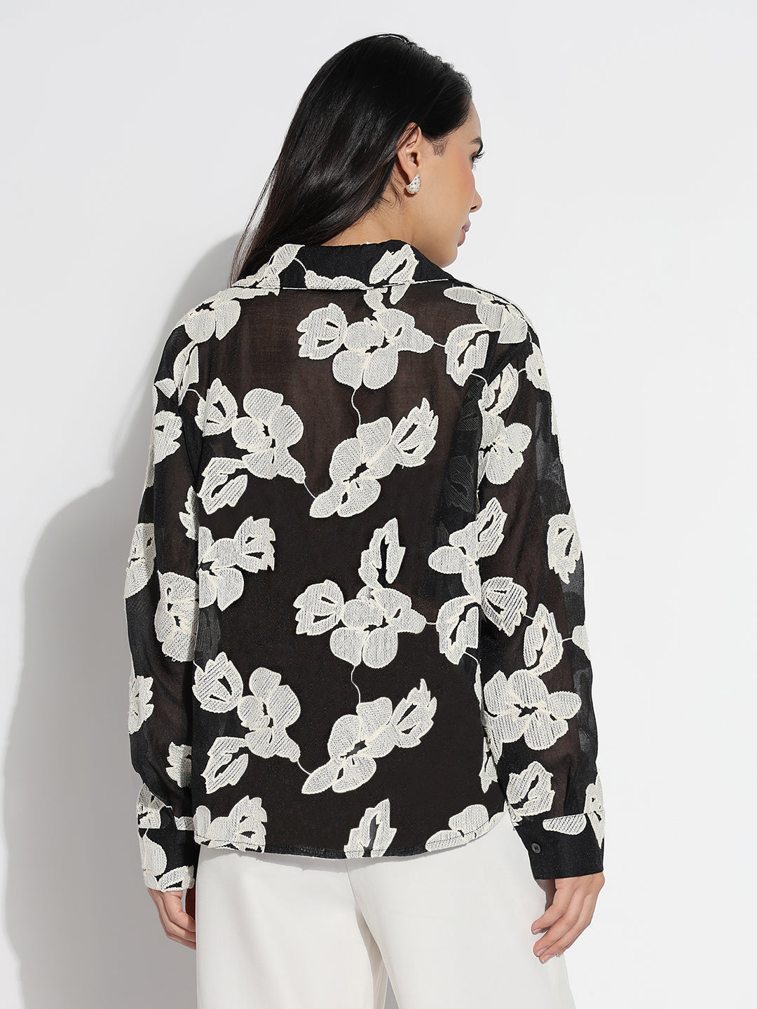 Women Relaxed Fit Black & White Floral Shirt