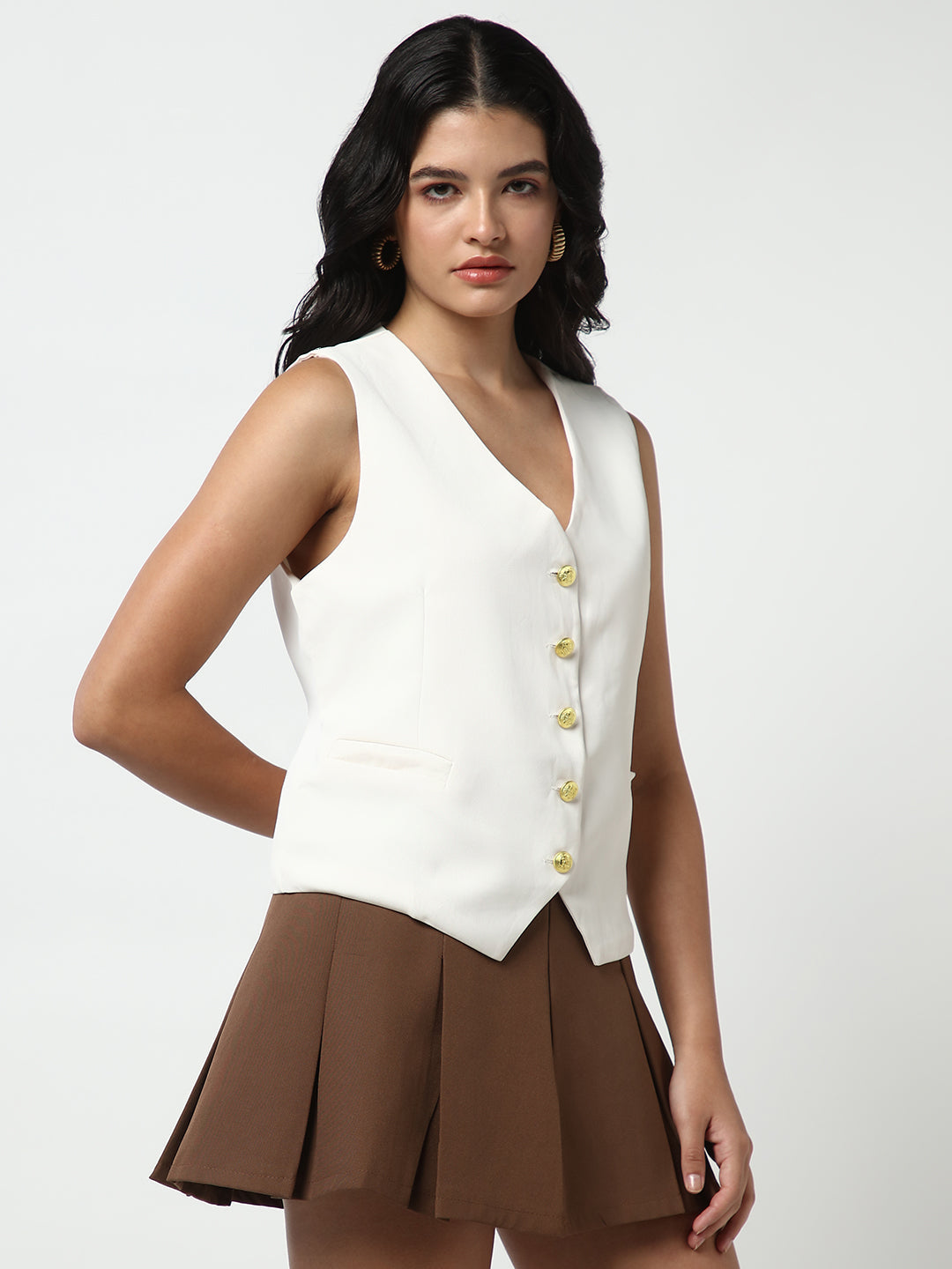 Women's Off White V-Neck Sleeveless Top