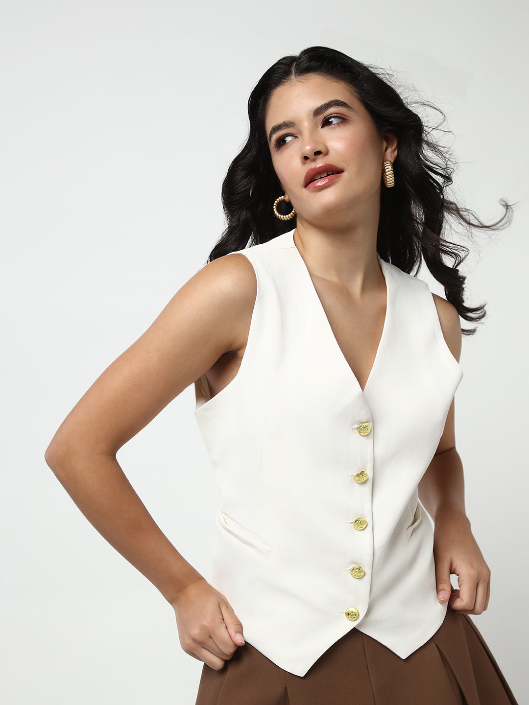 Women's Off White V-Neck Sleeveless Top