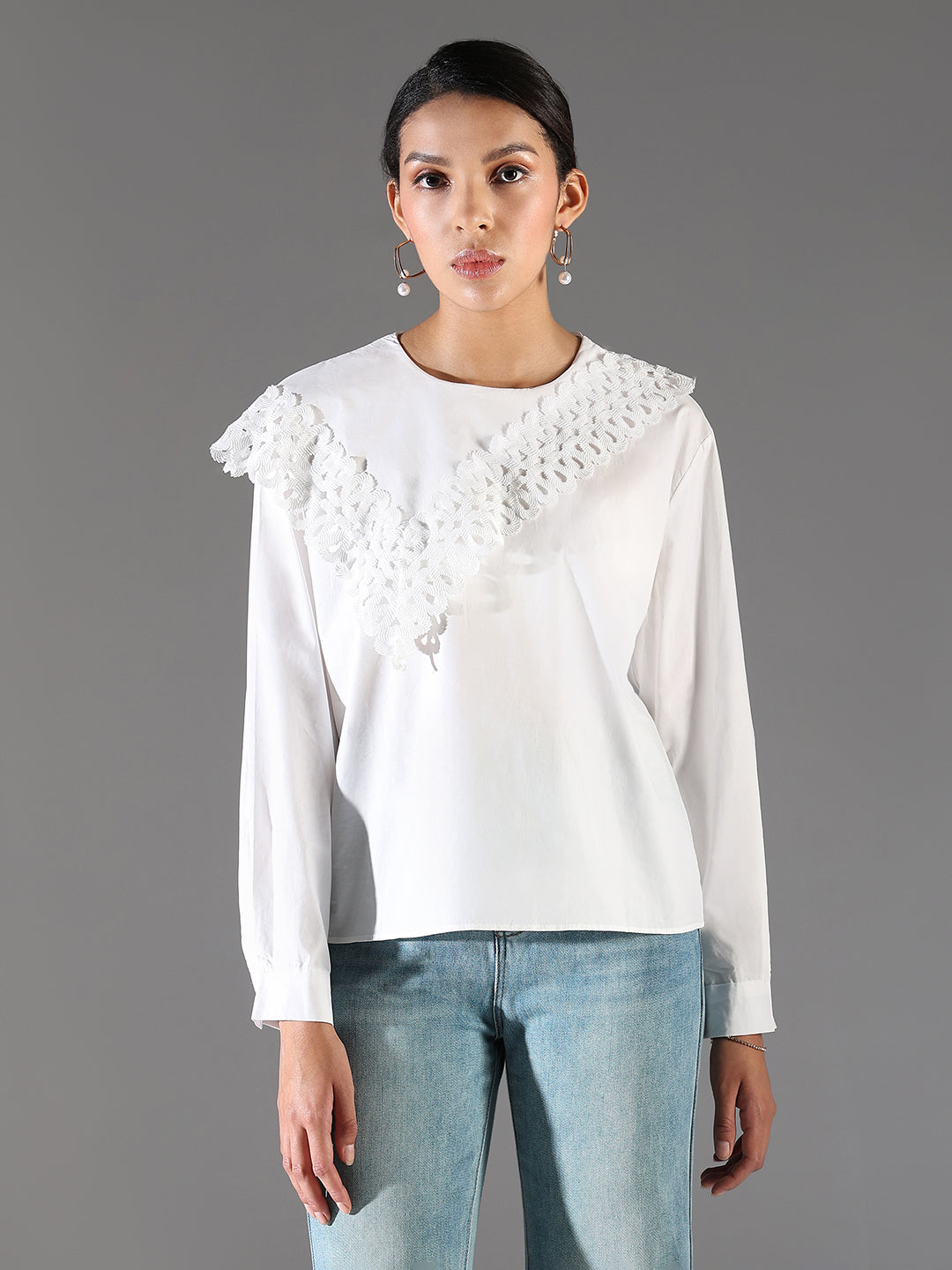 Women White Solid Top