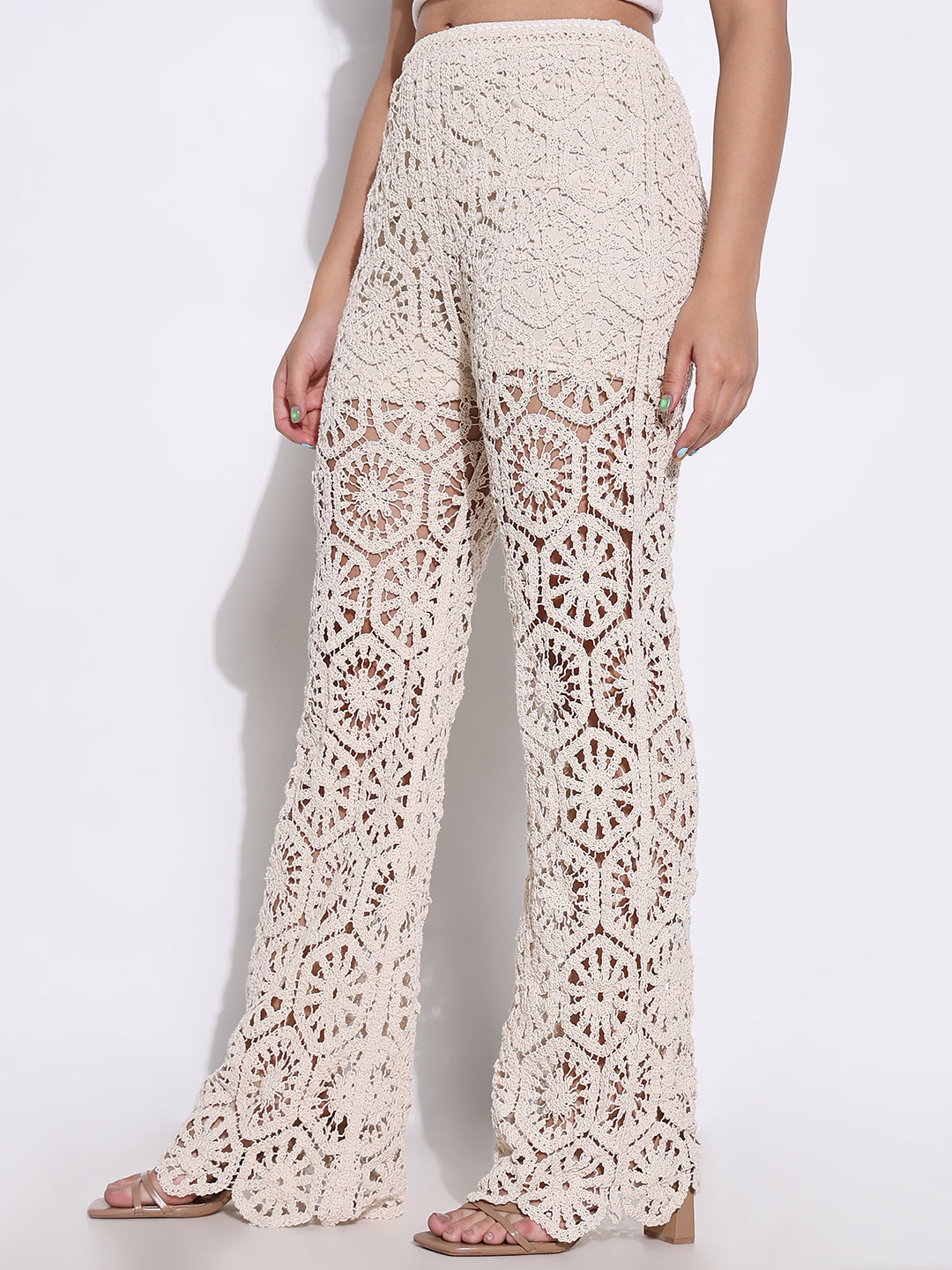 Women Solid Cream Crochet Trouser