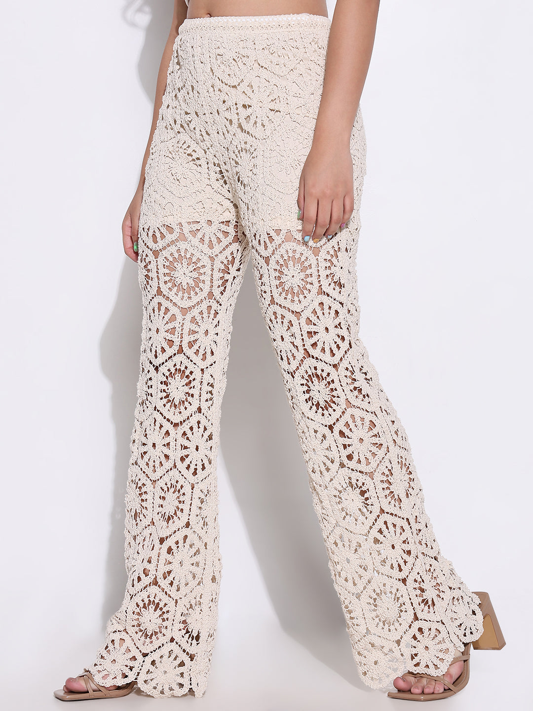 Women Solid Cream Crochet Trouser